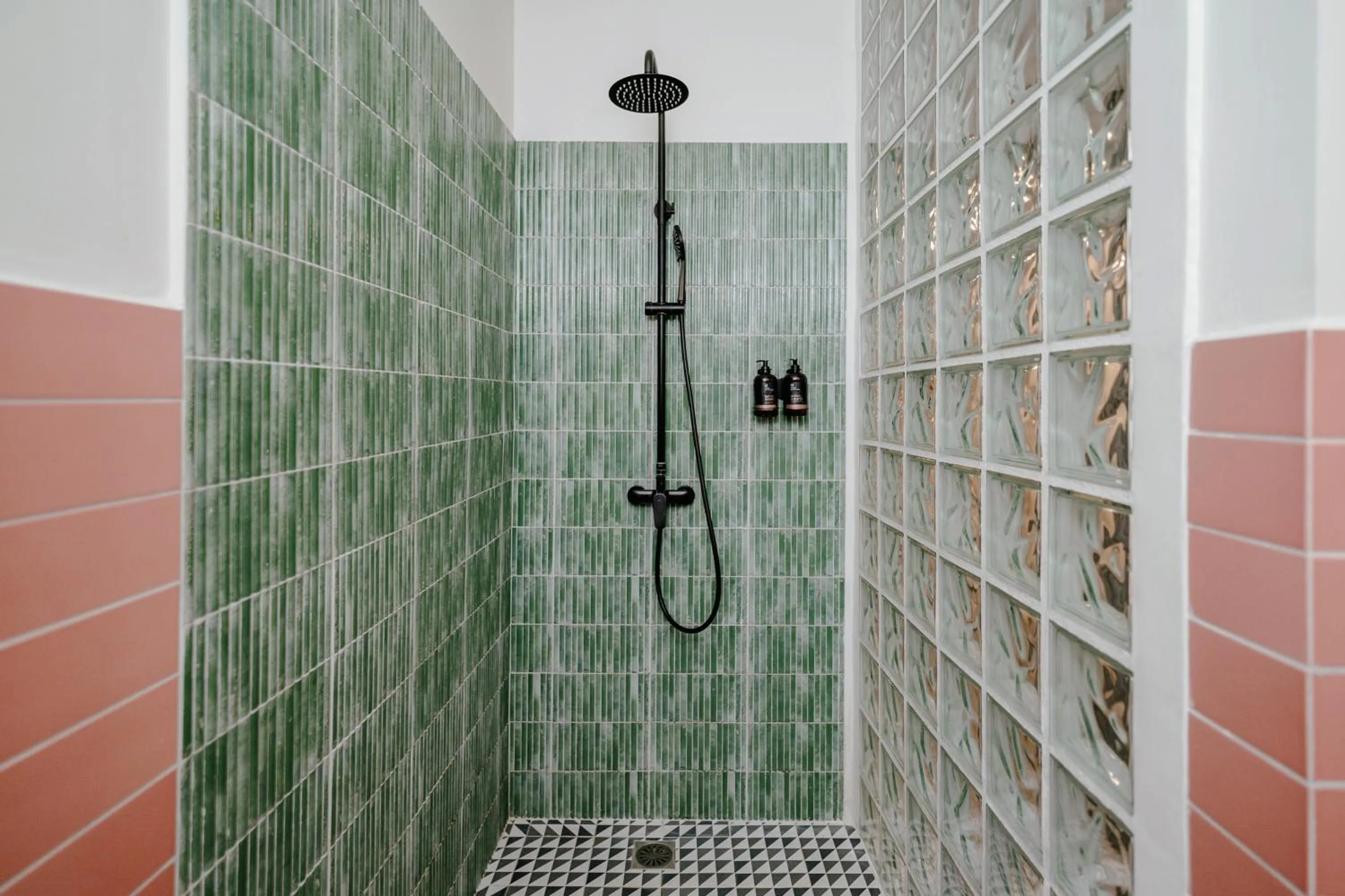 Shower in Next door Athens