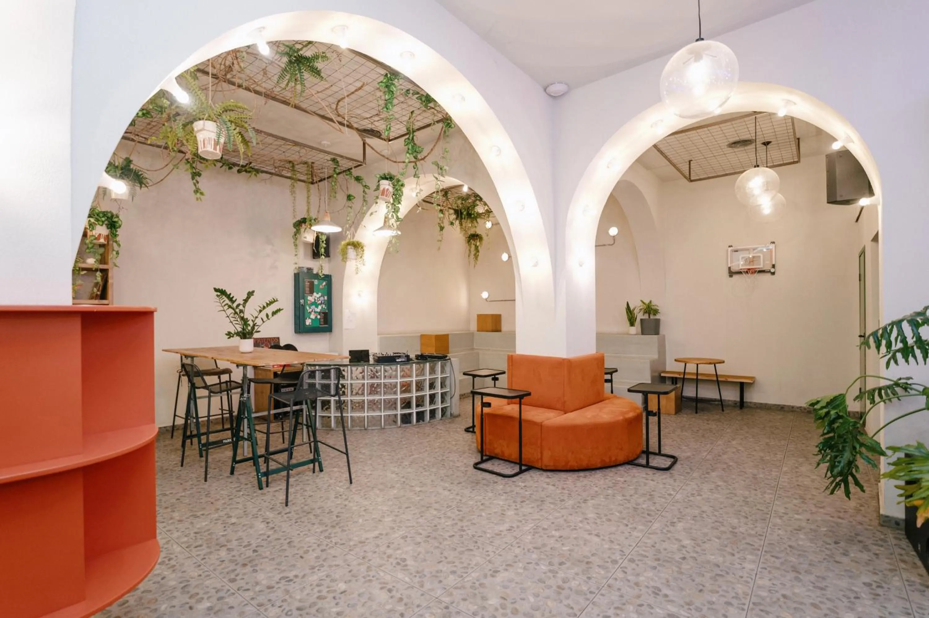 Restaurant/places to eat in Next door Athens