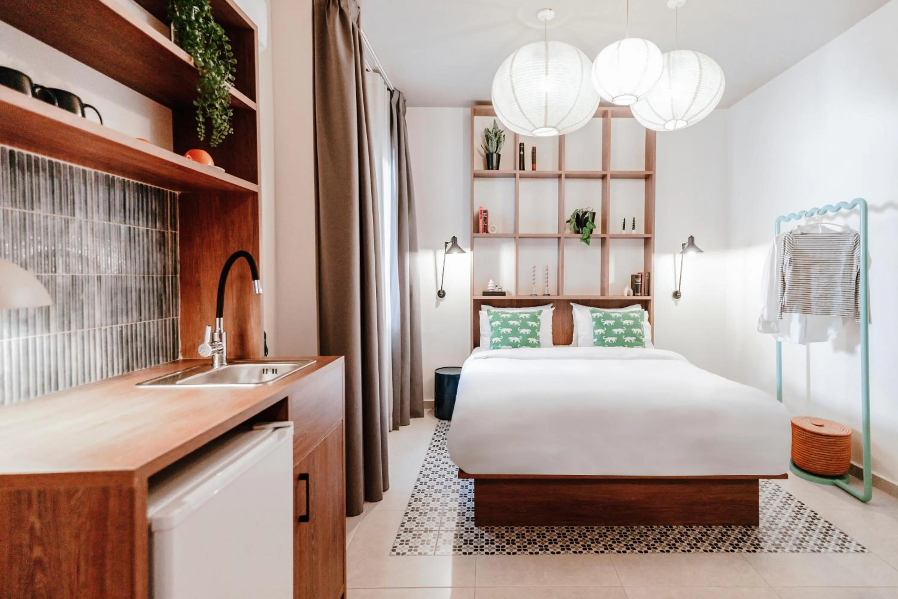 Bed in Next door Athens