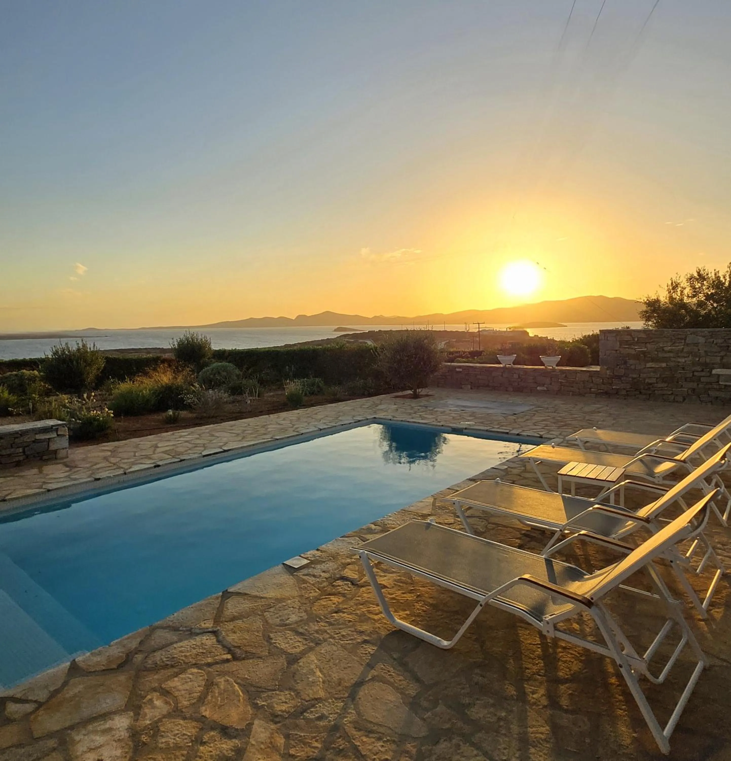 Swimming pool in Paros Afrodite Luxury Villas