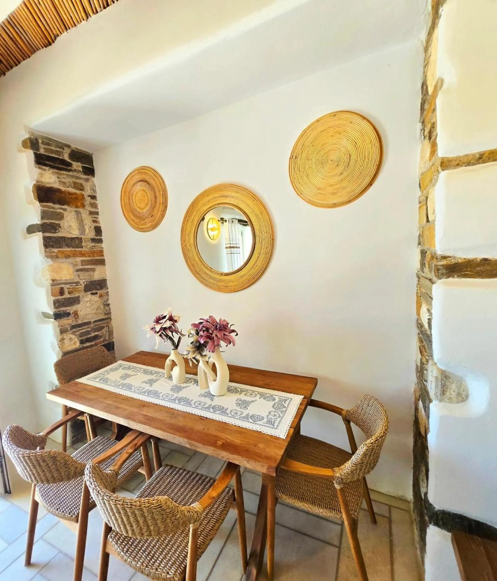 Dining area in Paros Afrodite Luxury Villas