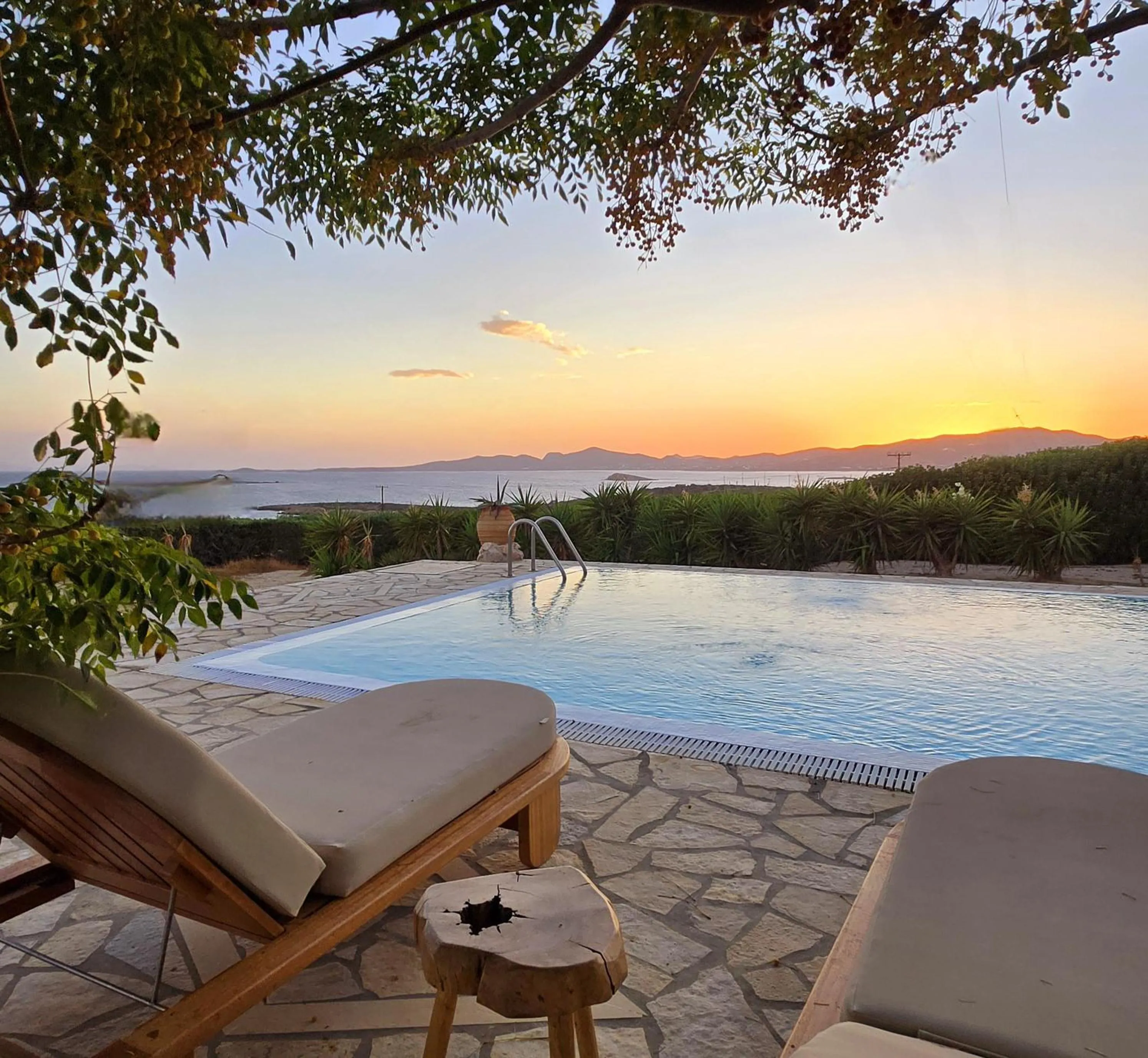 Swimming pool in Paros Afrodite Luxury Villas