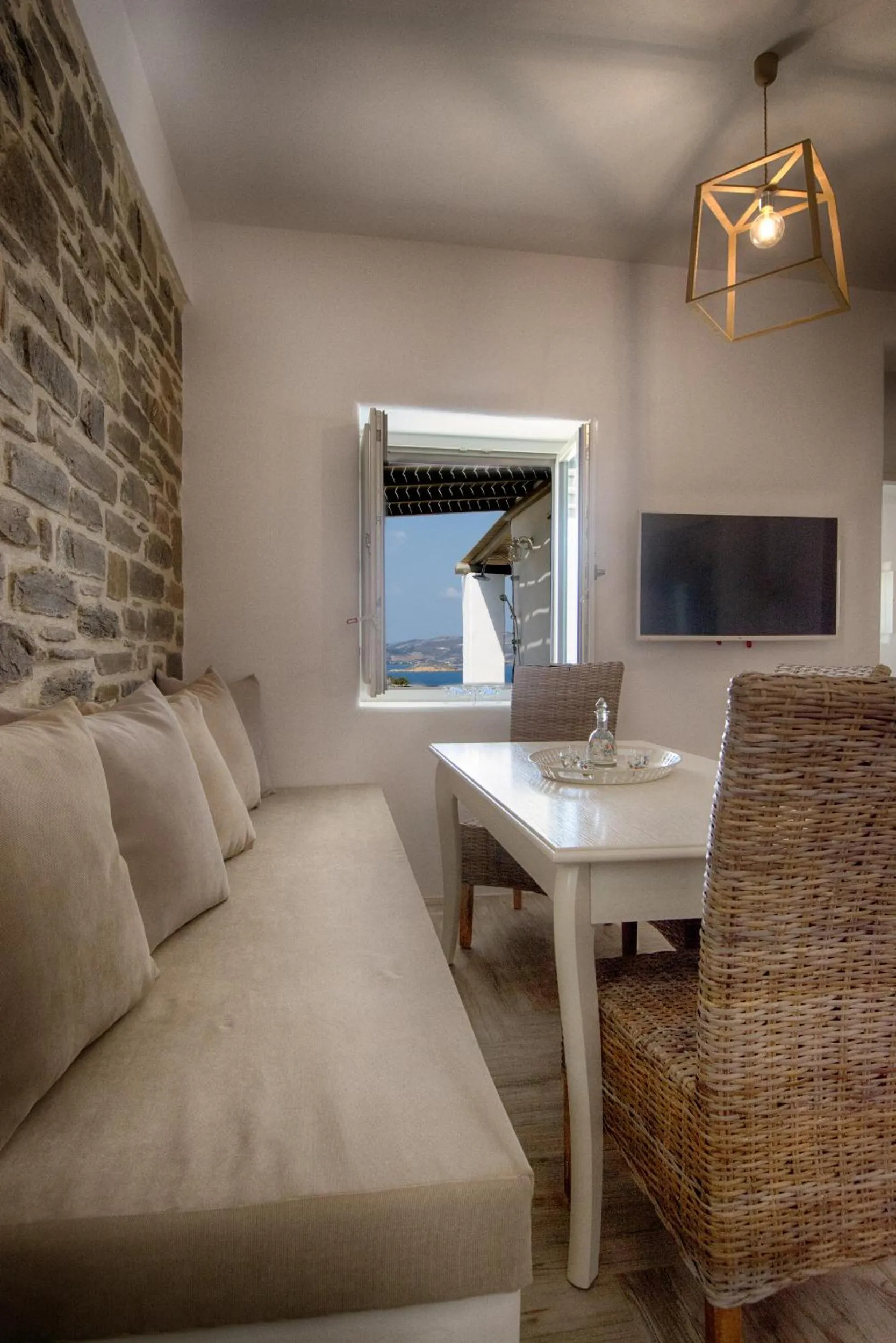 Coffee/tea facilities in Paros Afrodite Luxury Villas