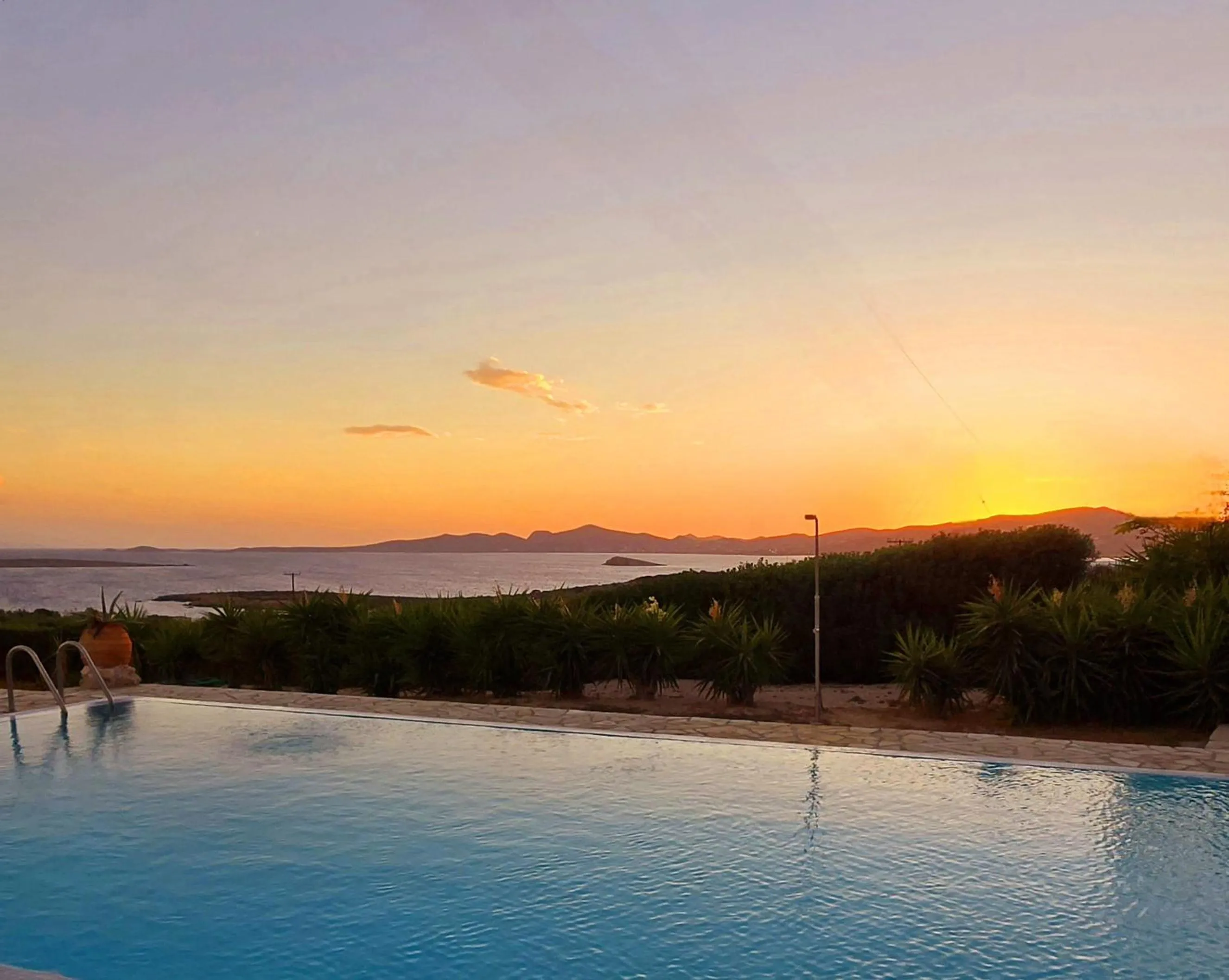 Swimming pool in Paros Afrodite Luxury Villas