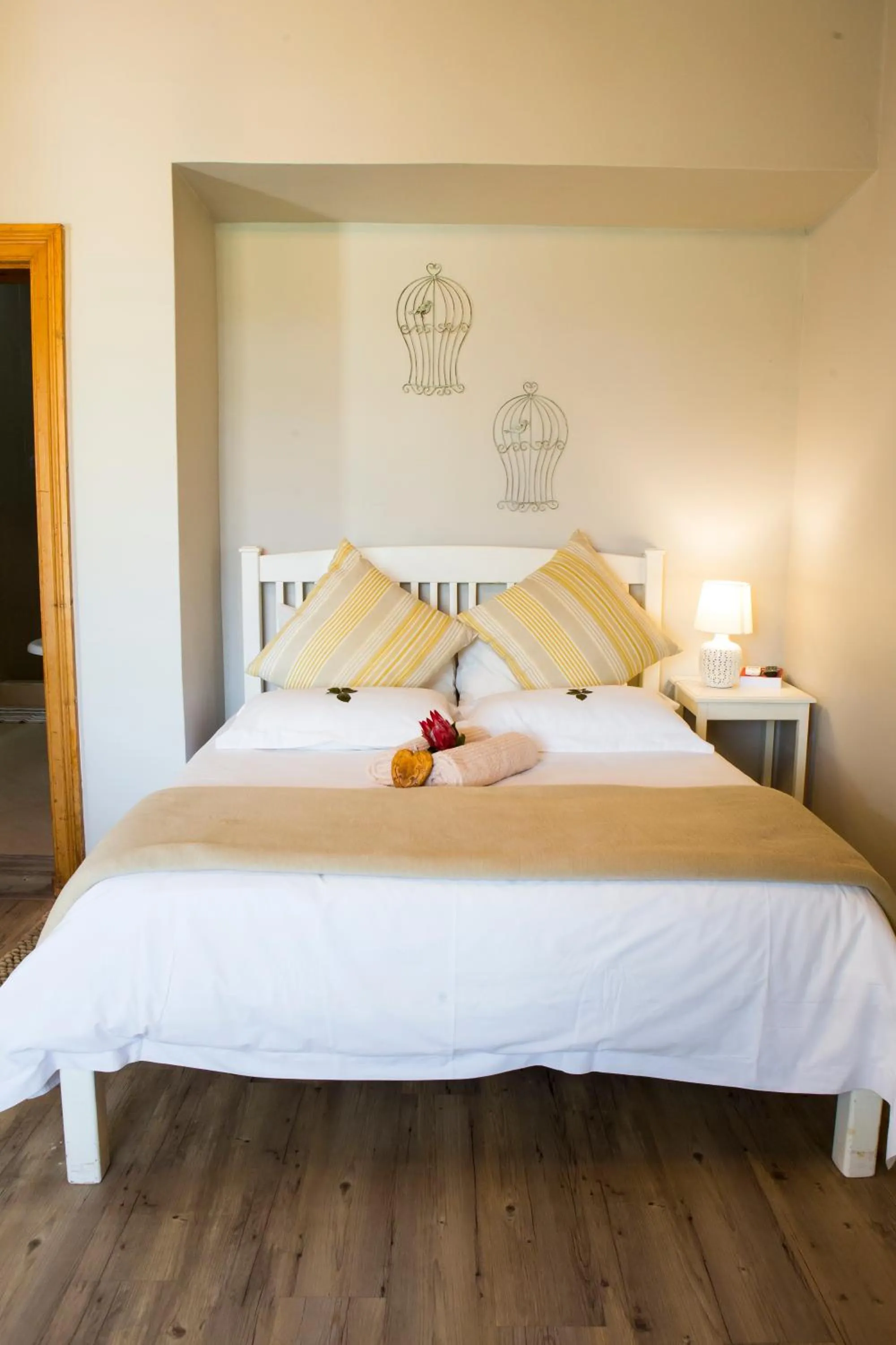 Bed in Skilpadvlei Wine Farm