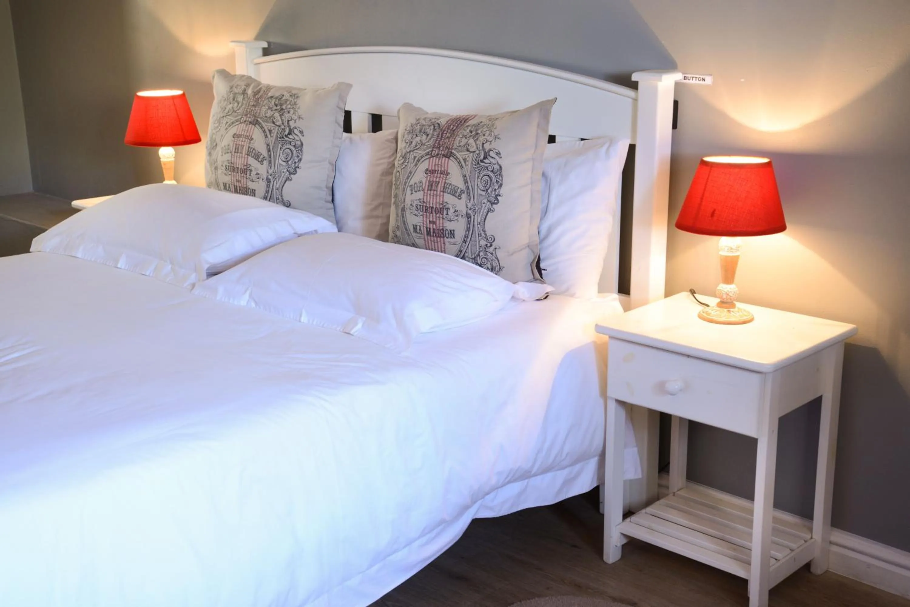 Bedroom, Bed in Skilpadvlei Wine Farm