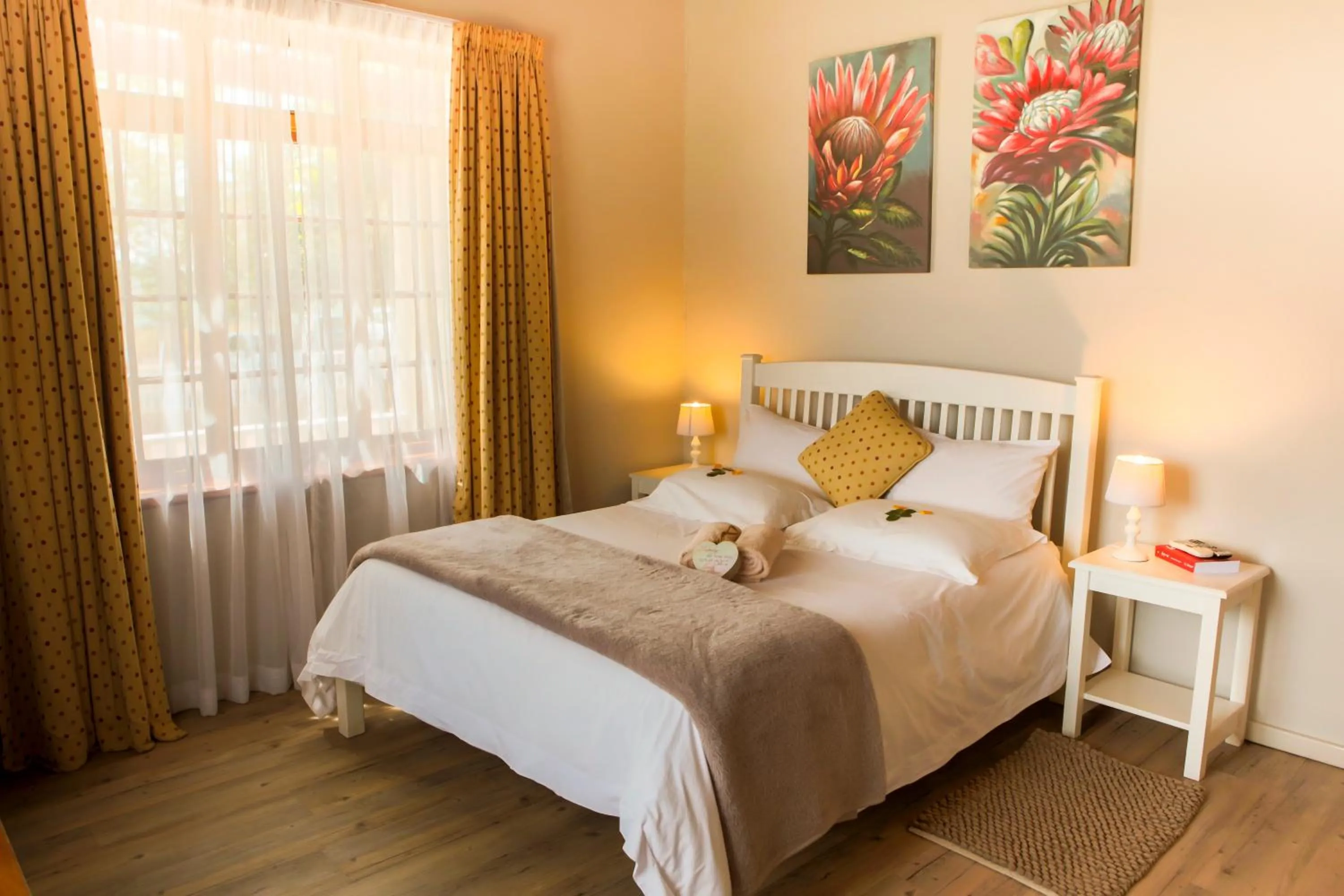 Bedroom, Bed in Skilpadvlei Wine Farm