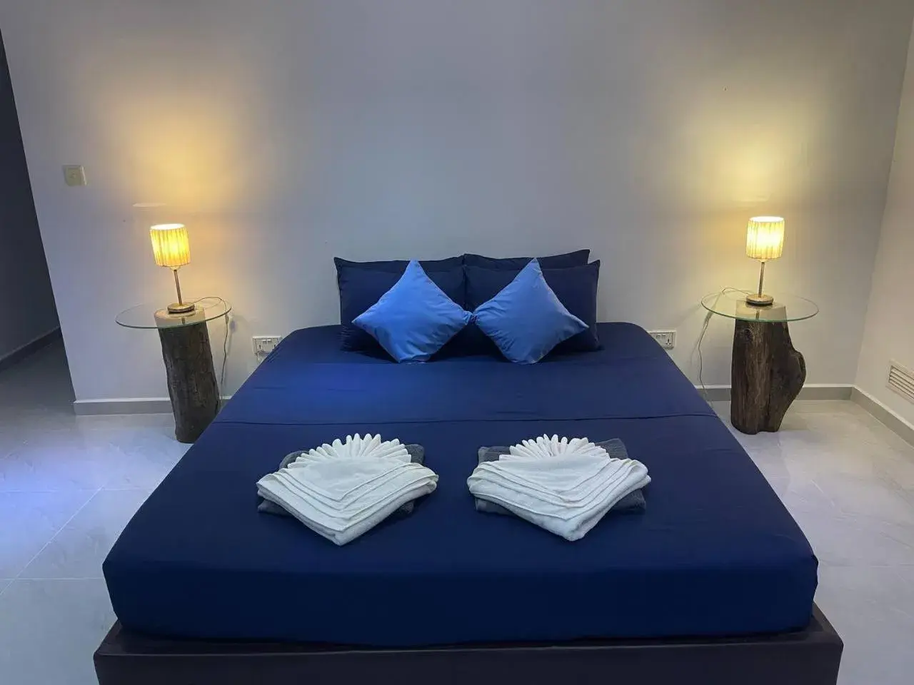 Deluxe Double or Twin Room - single occupancy in Rainbow Lodge Deluxe Double or Twin Room - single occupancy in Rainbow Lodge