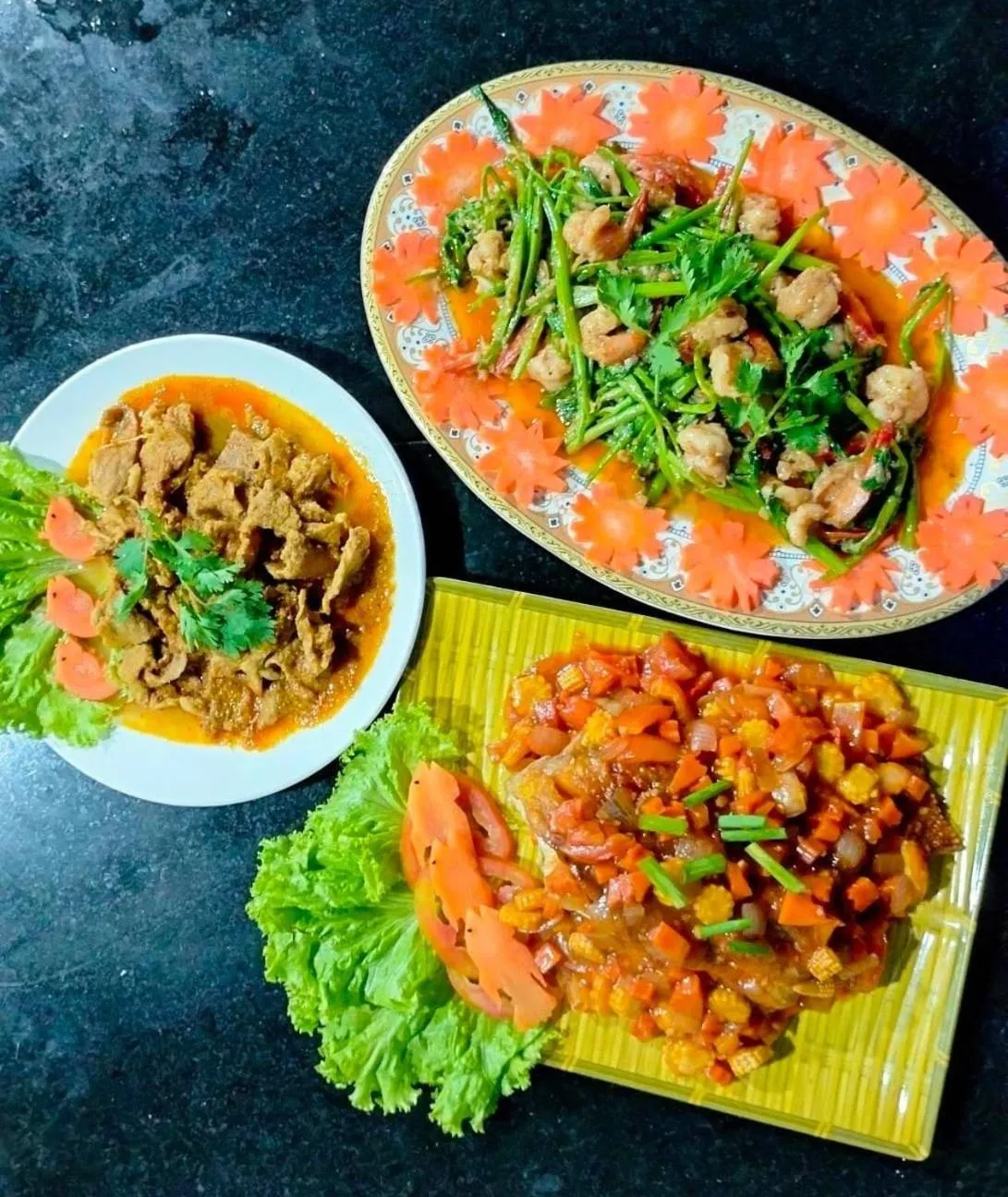 Restaurant/places to eat in Rainbow Lodge