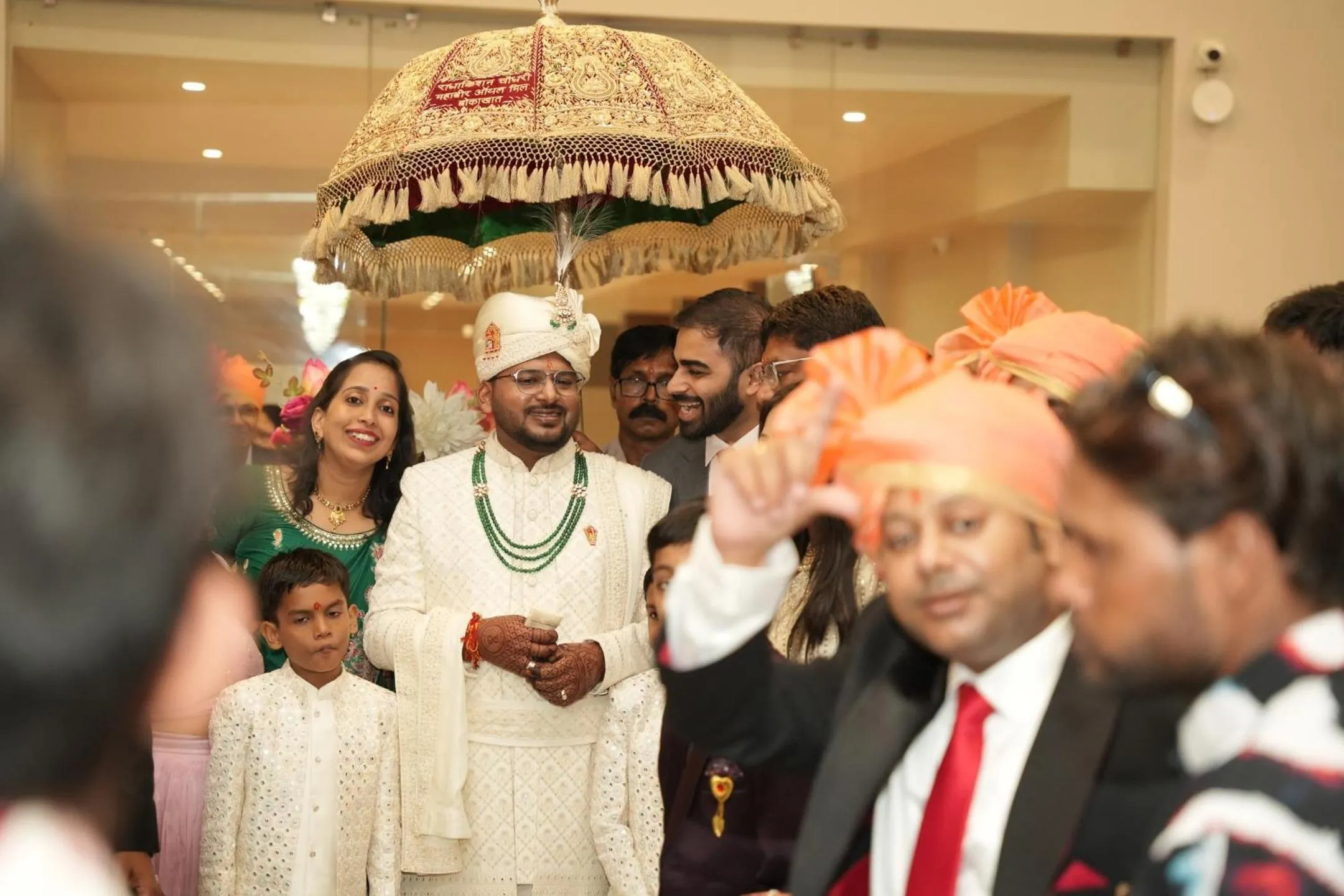 People in Finn's Weaver Resort, Kaziranga