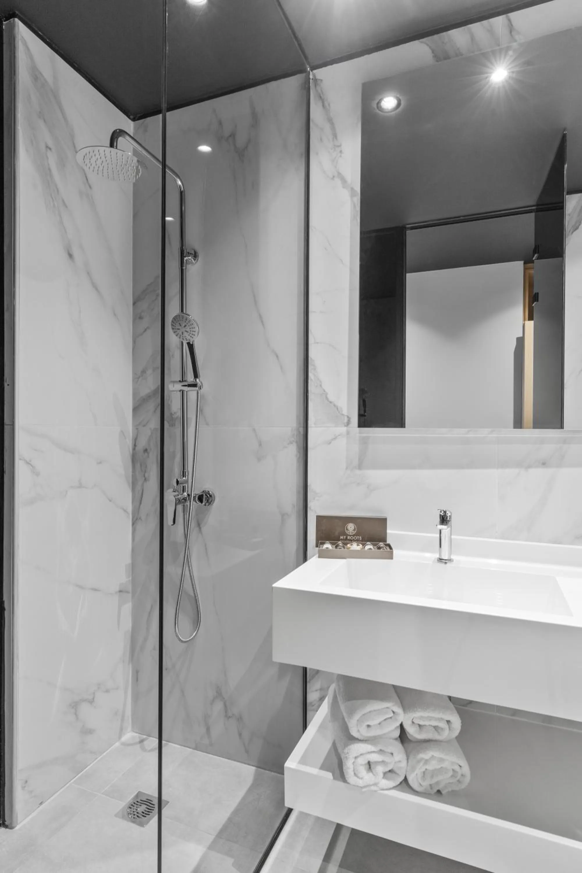 Bathroom in Azur Hotel Volos