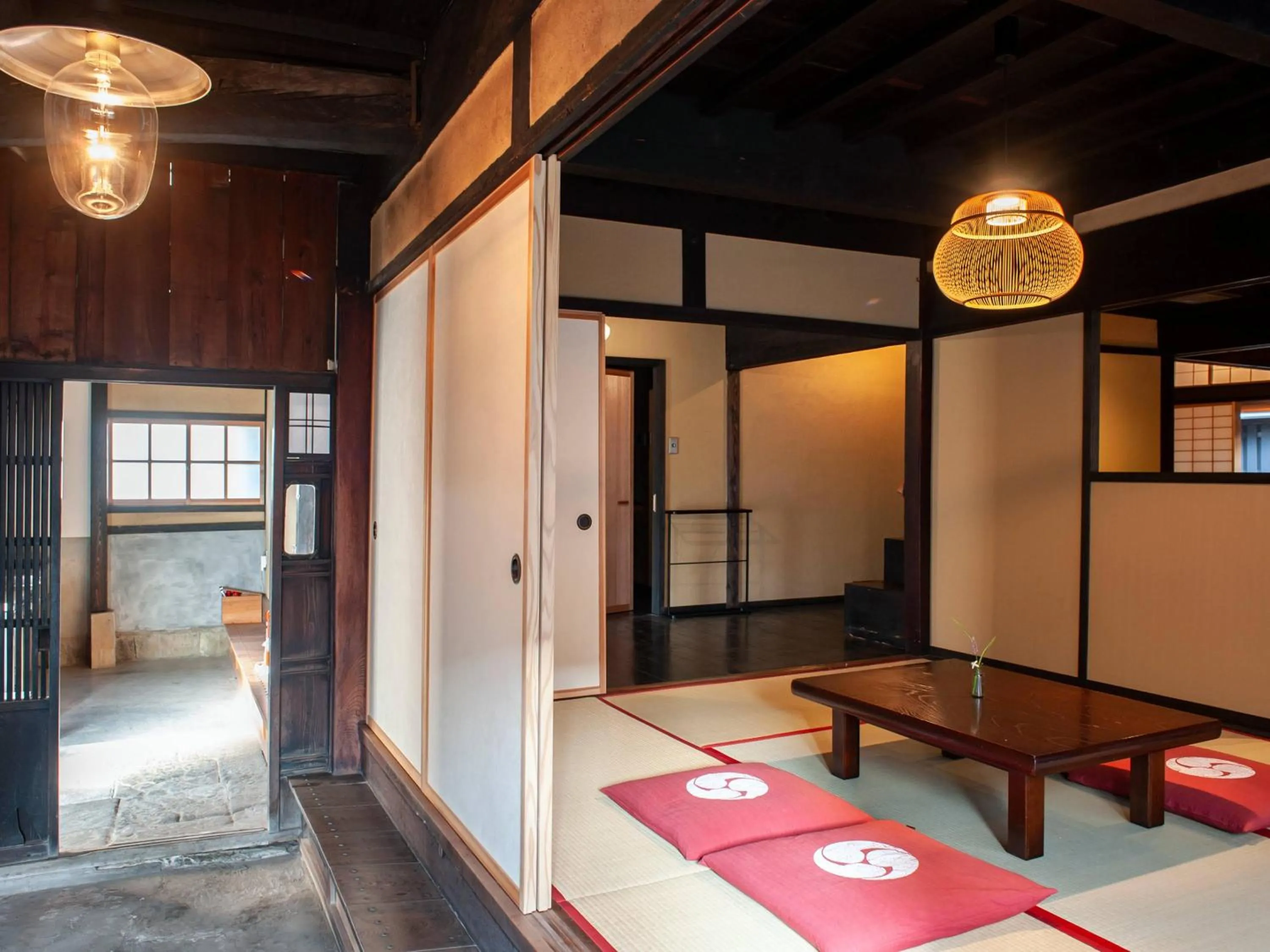 Photo of the whole room, Bed in RITA Izumo Sagiura