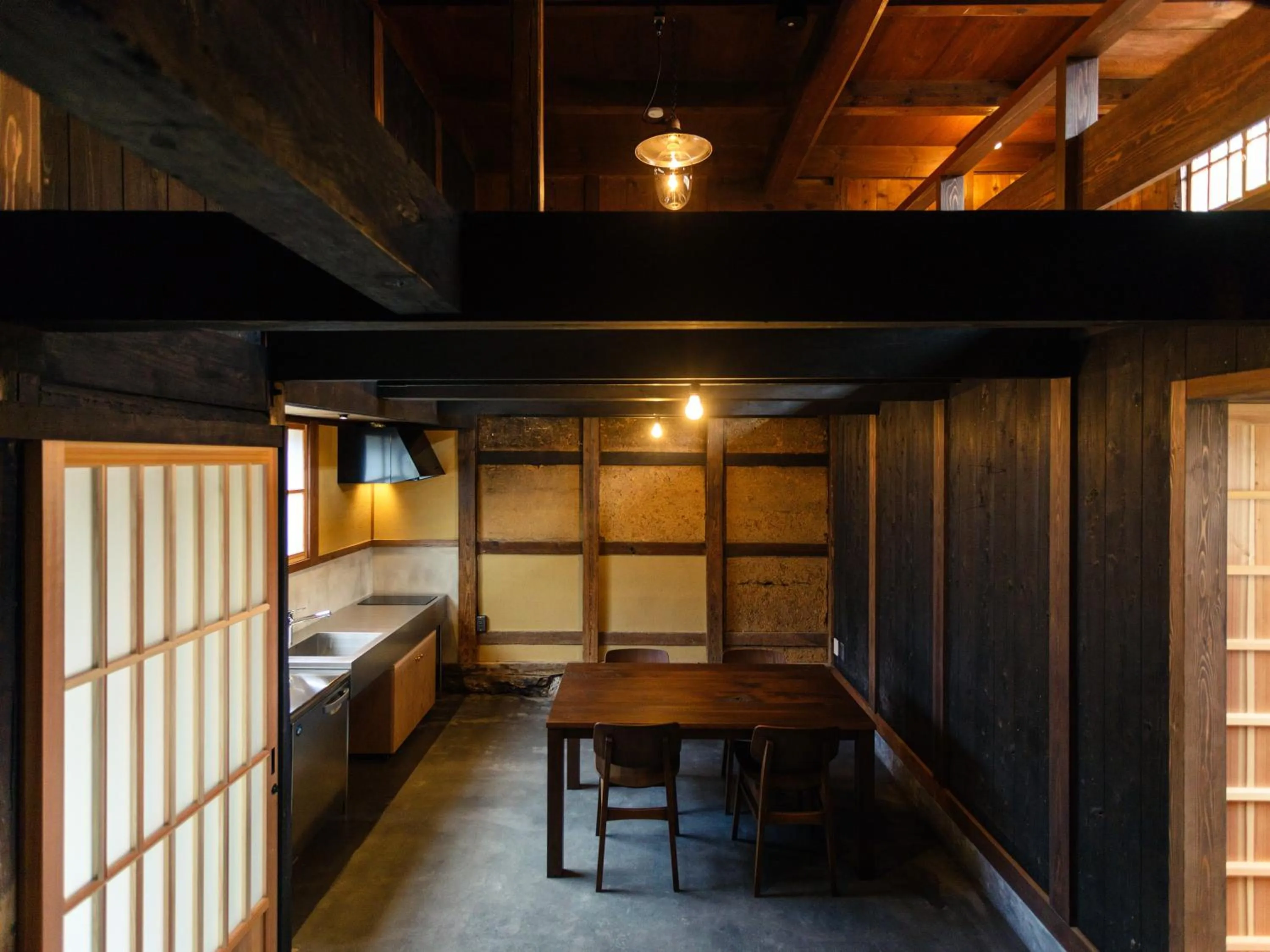 Photo of the whole room in RITA Izumo Sagiura