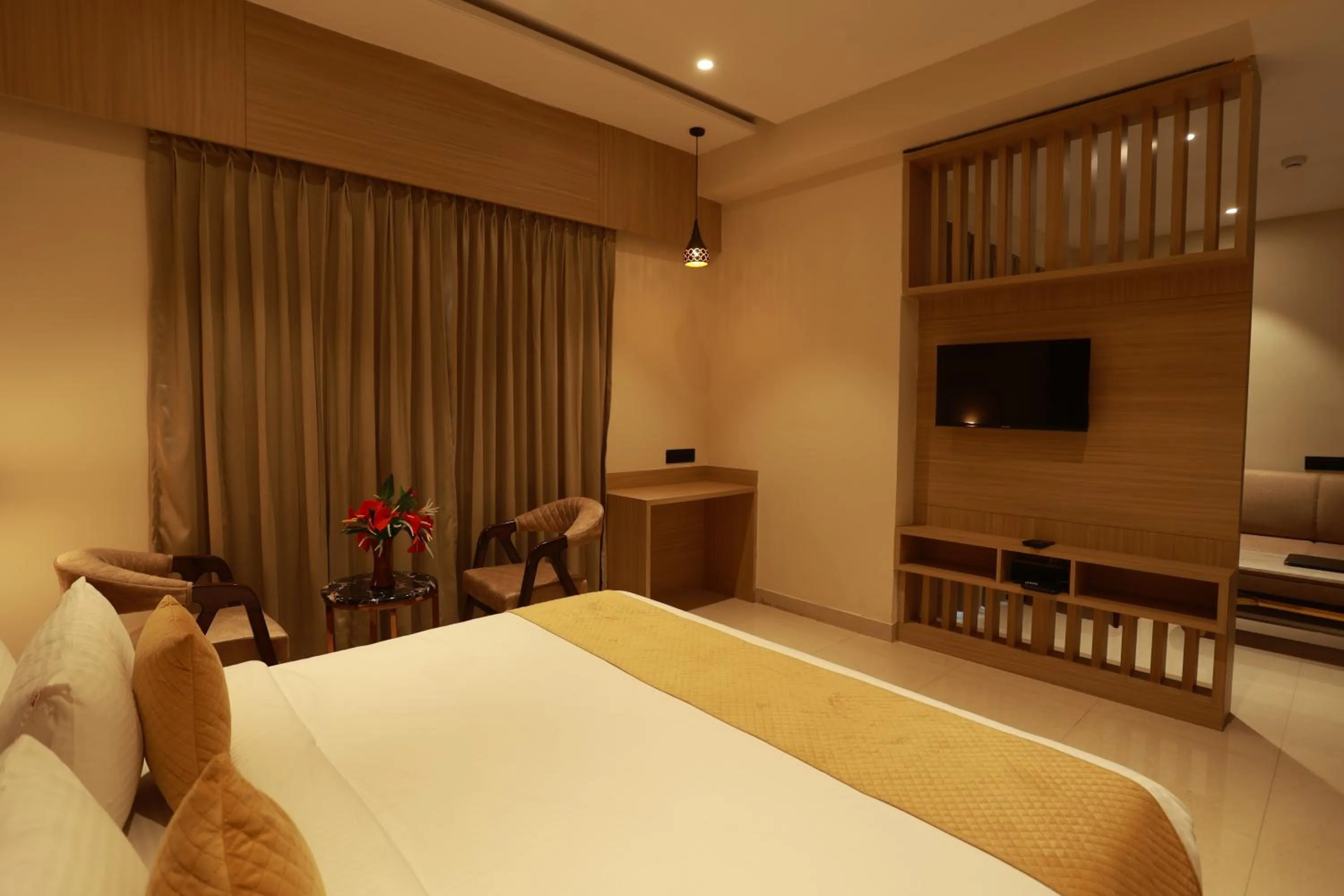 Bed in Hotel Taviral Regency