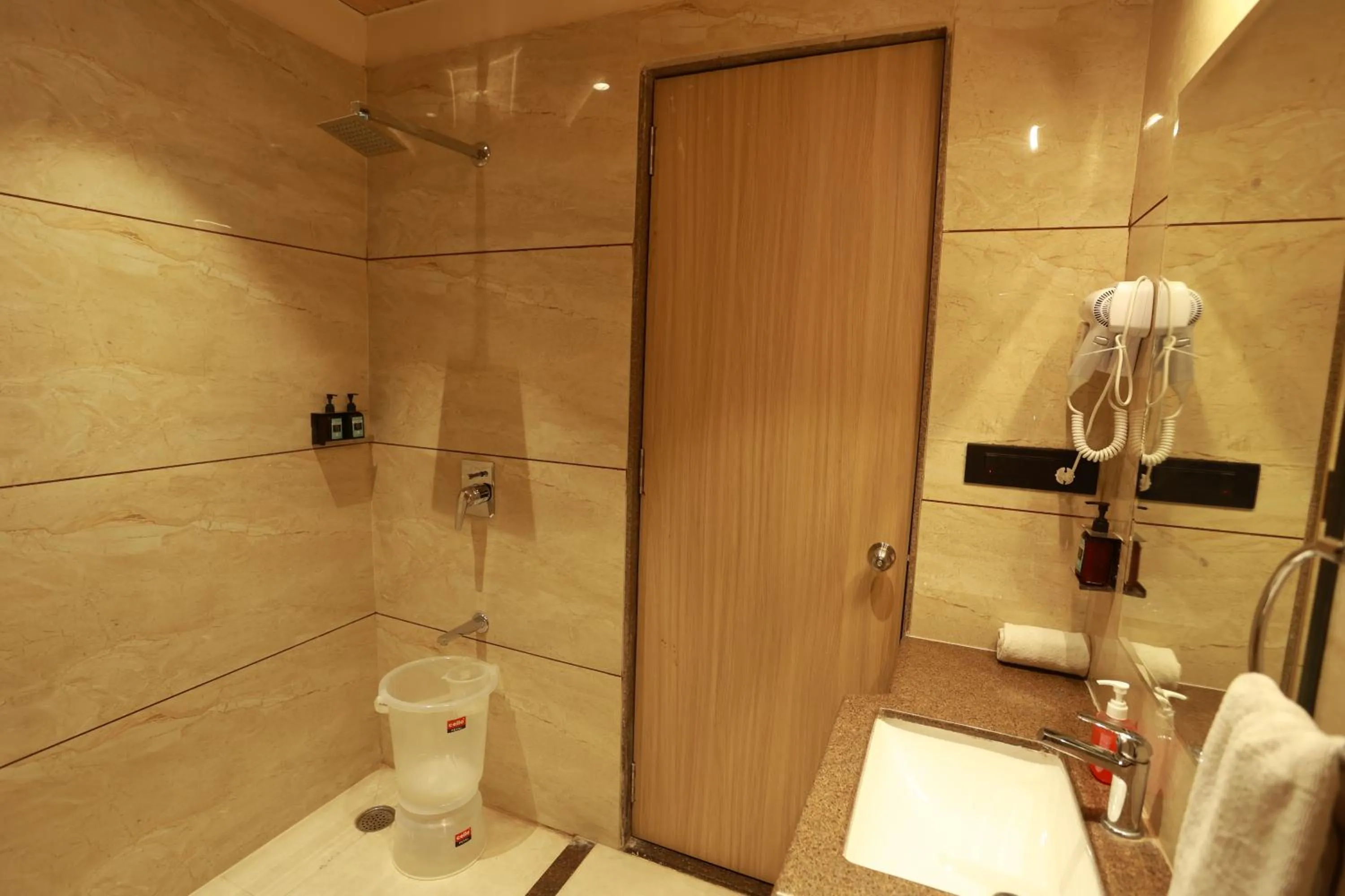 Hotel Taviral Regency