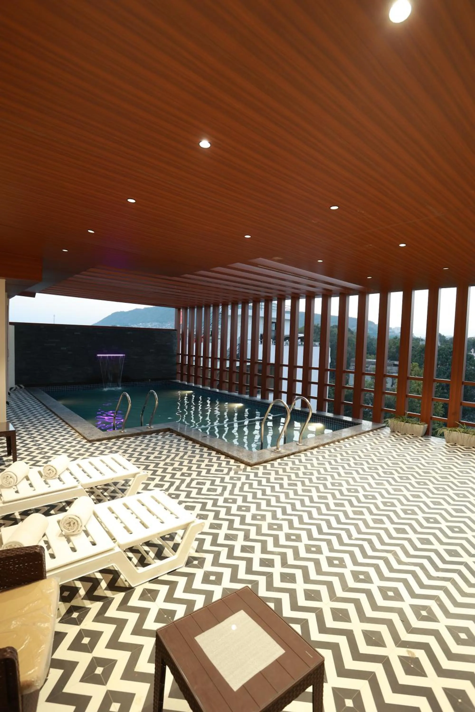 Hotel Taviral Regency