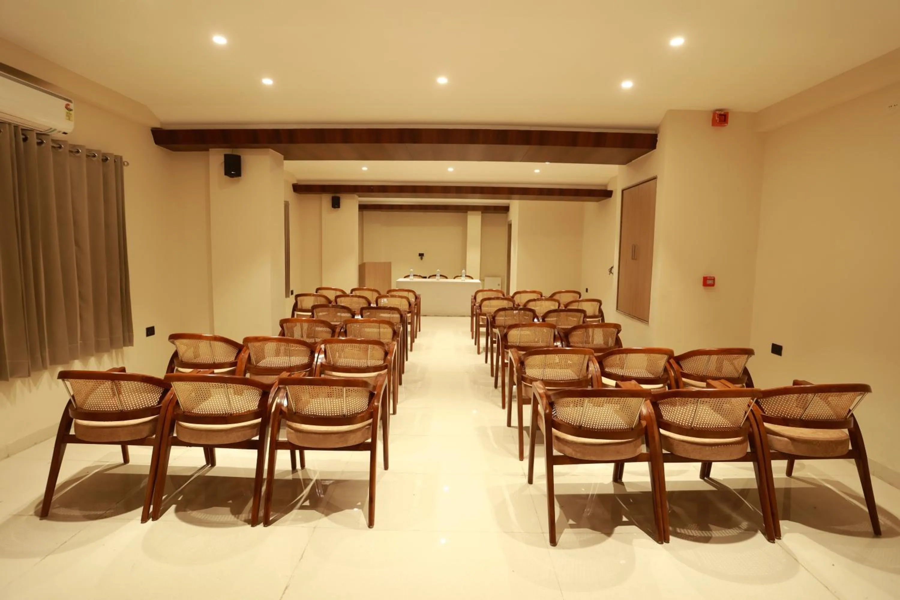 Hotel Taviral Regency