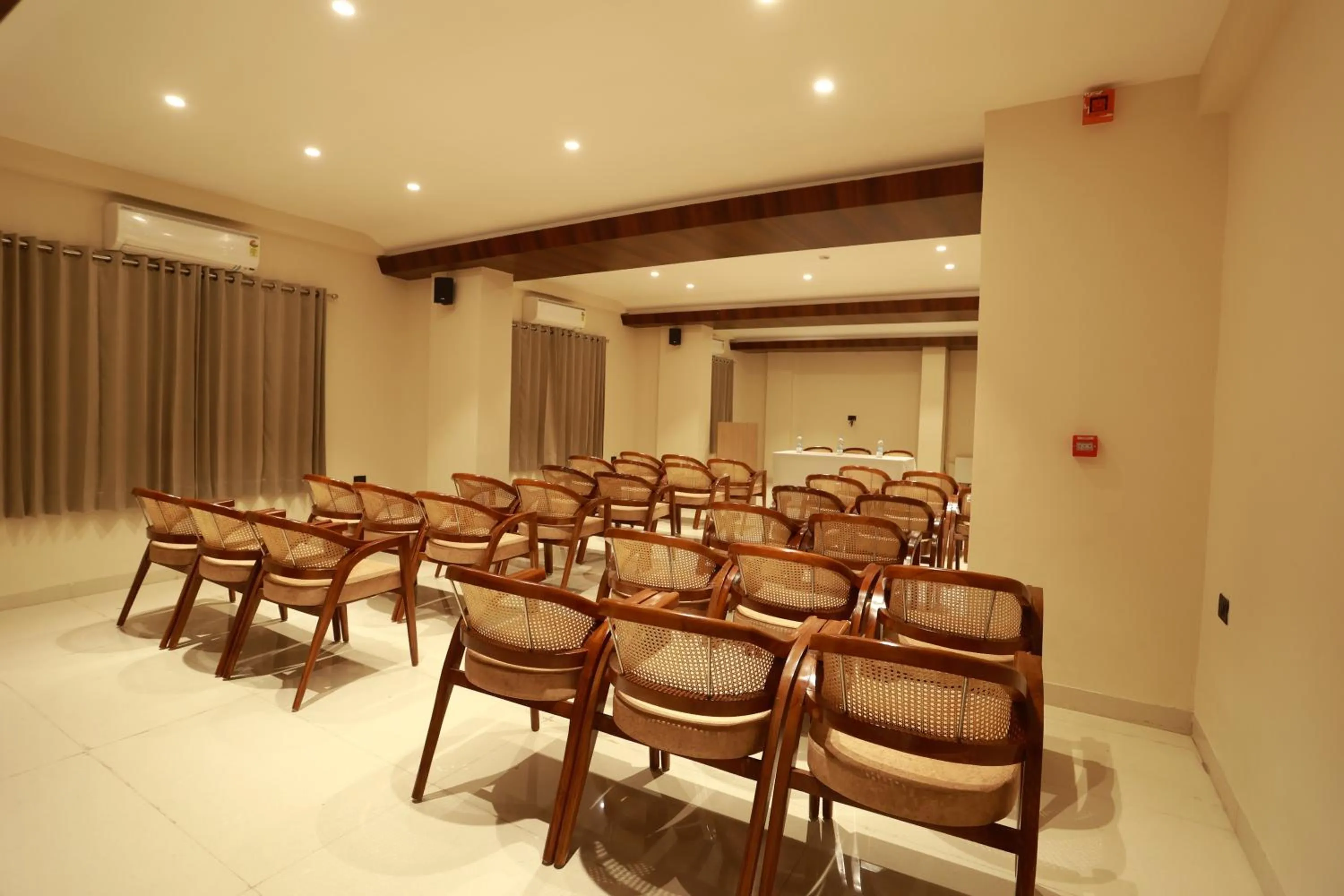 Hotel Taviral Regency