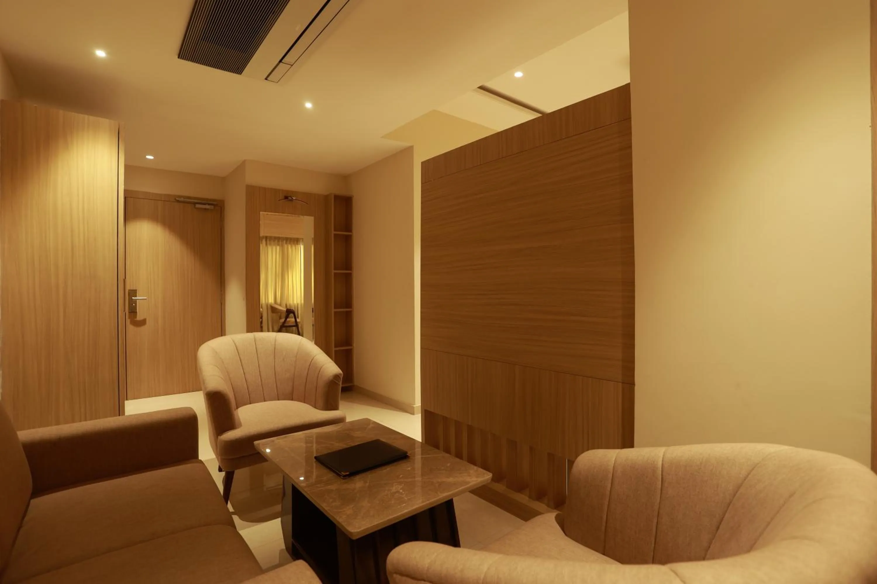 Hotel Taviral Regency