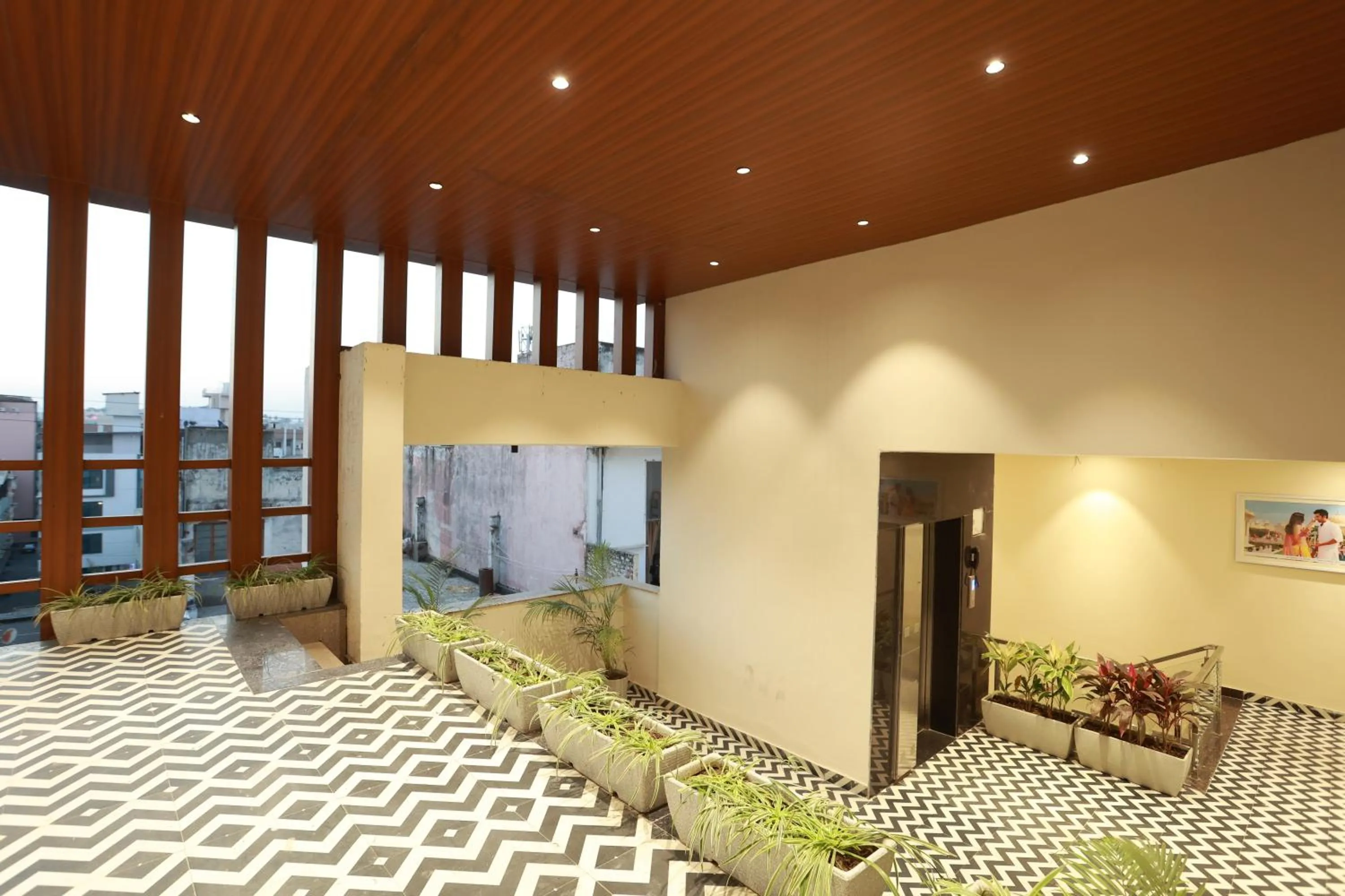 Hotel Taviral Regency