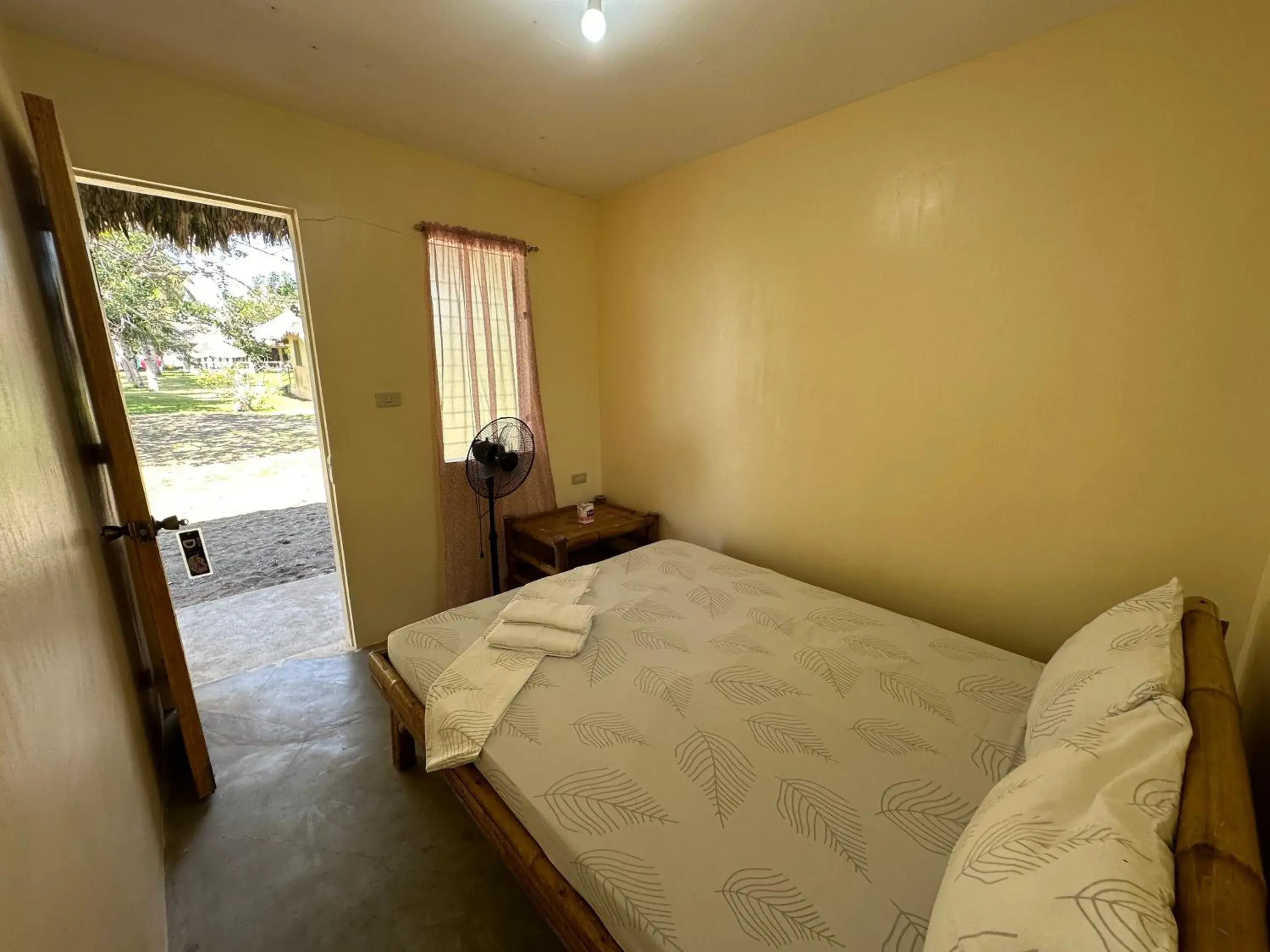 Budget Single Room in Dancalan Beach Resort Budget Single Room in Dancalan Beach Resort