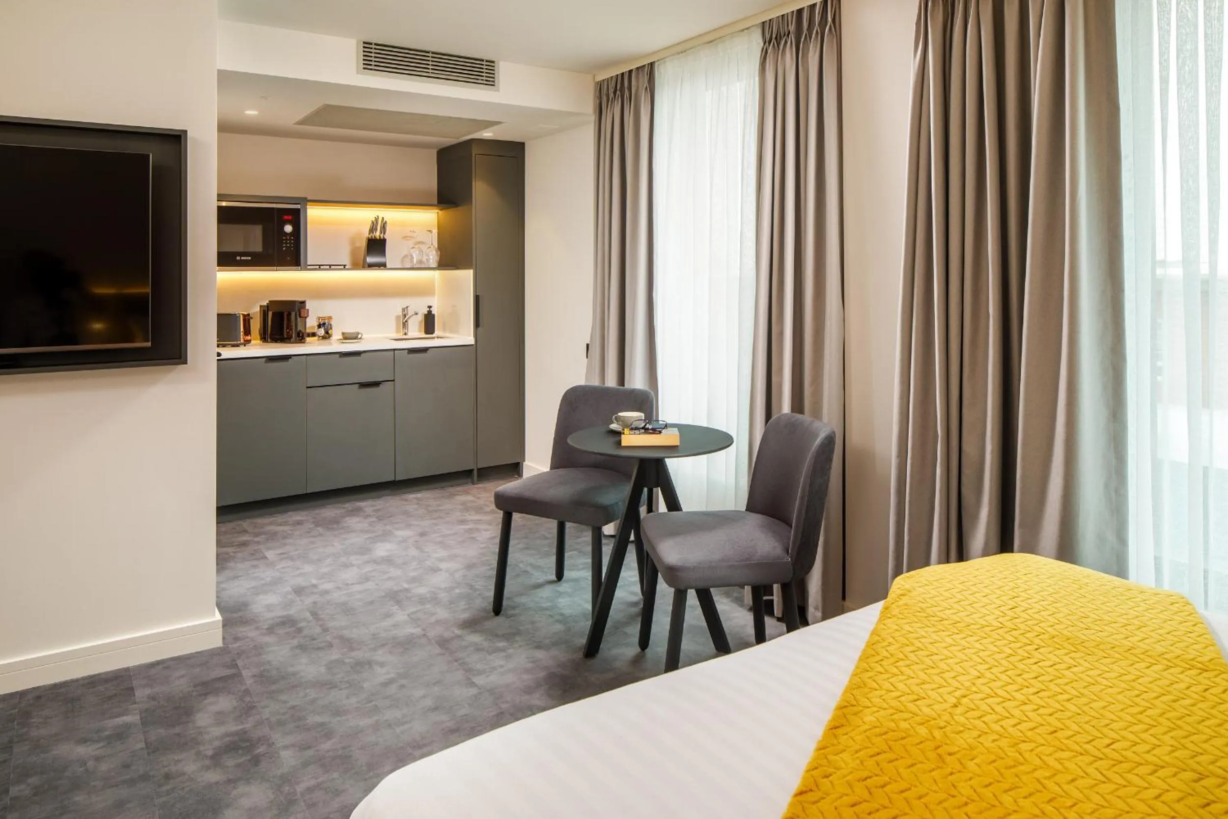 Bedroom in Southgate Hotel London