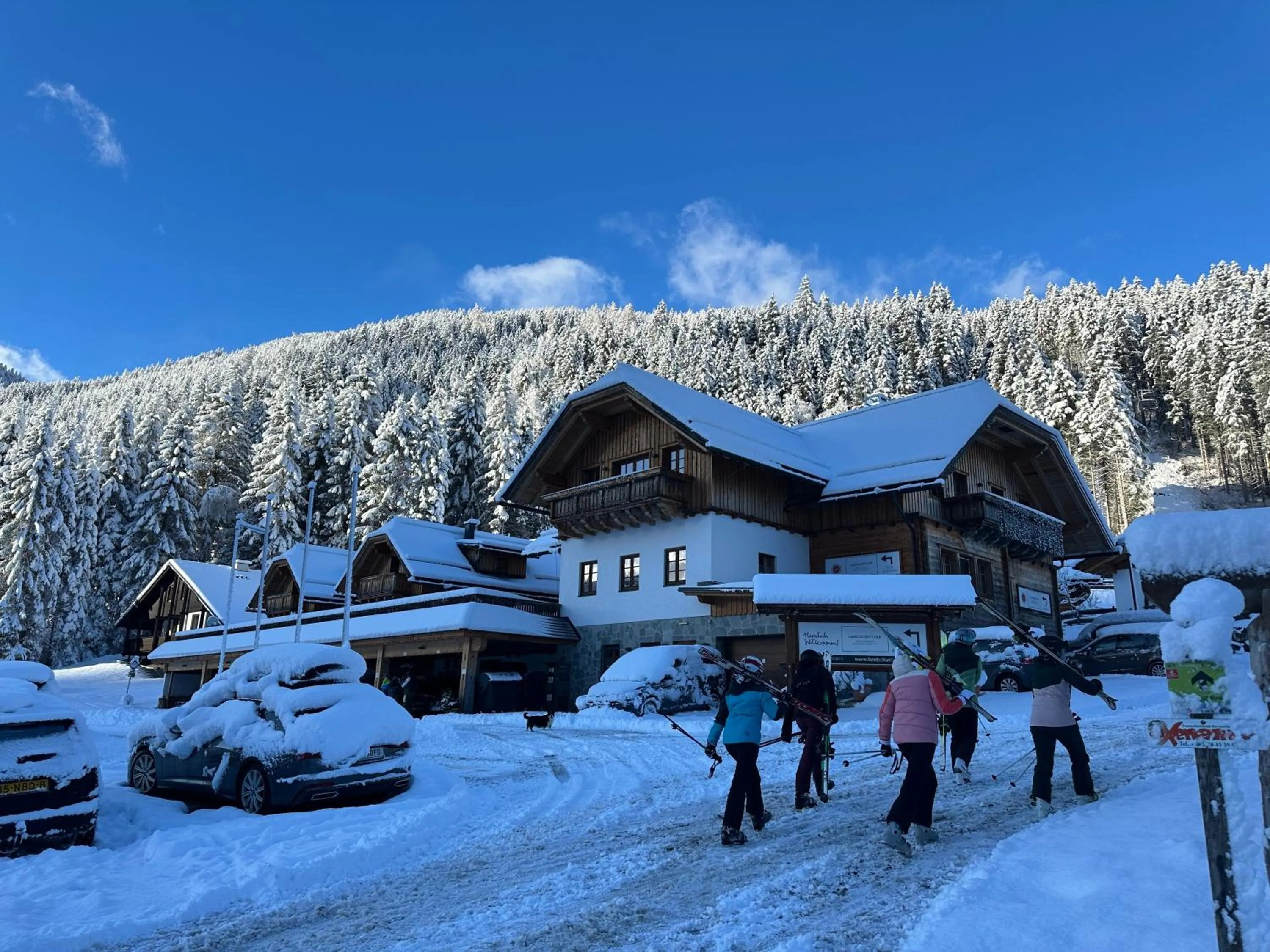 Property building in Bergdorf Riesner