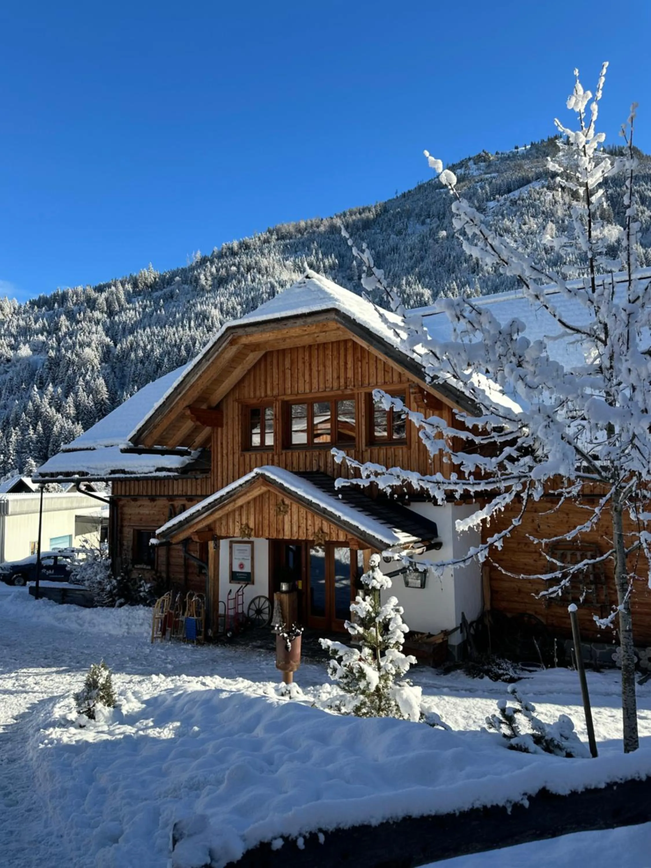 Property building in Bergdorf Riesner