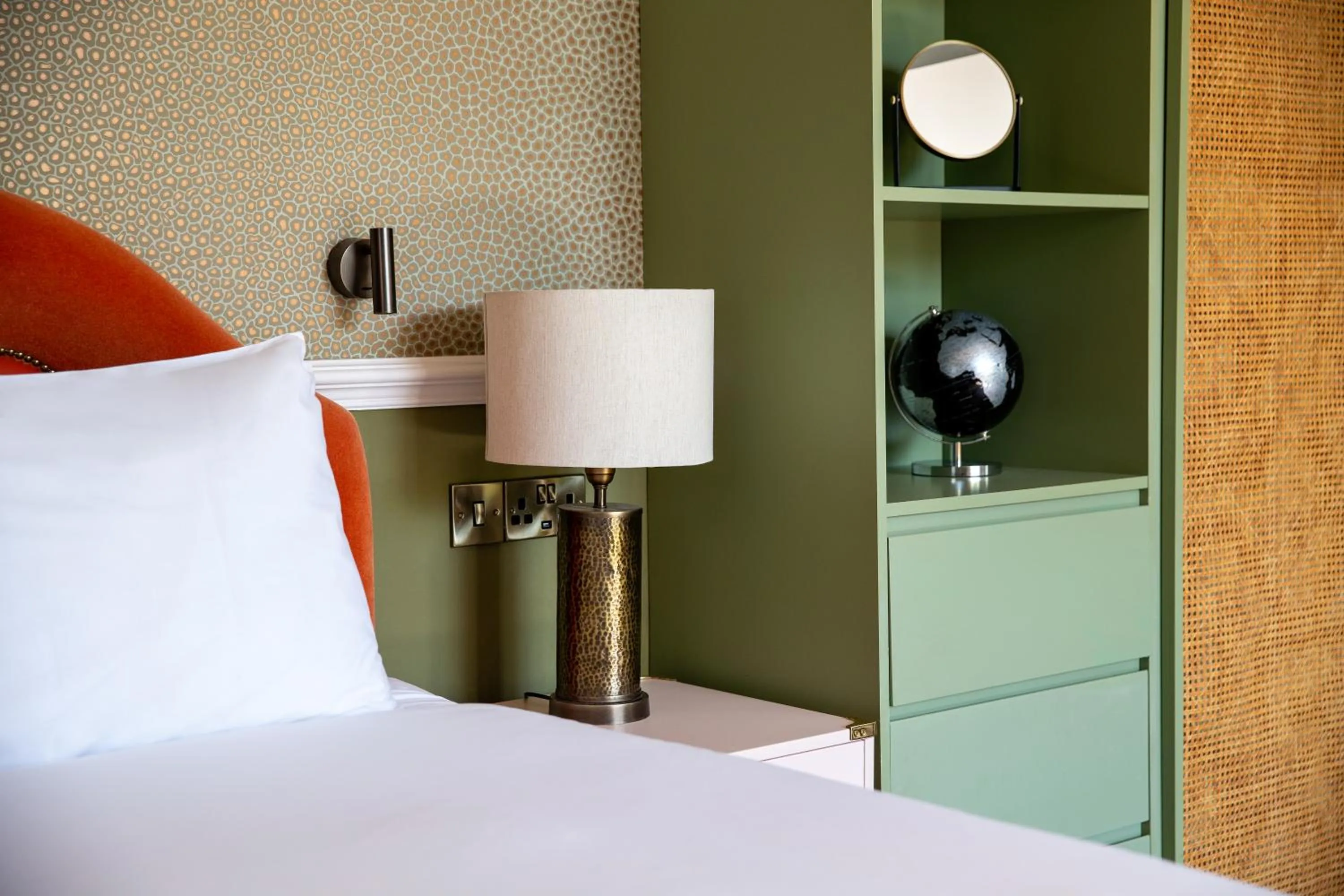 Bed in Elmbank York, Tapestry Collection by Hilton