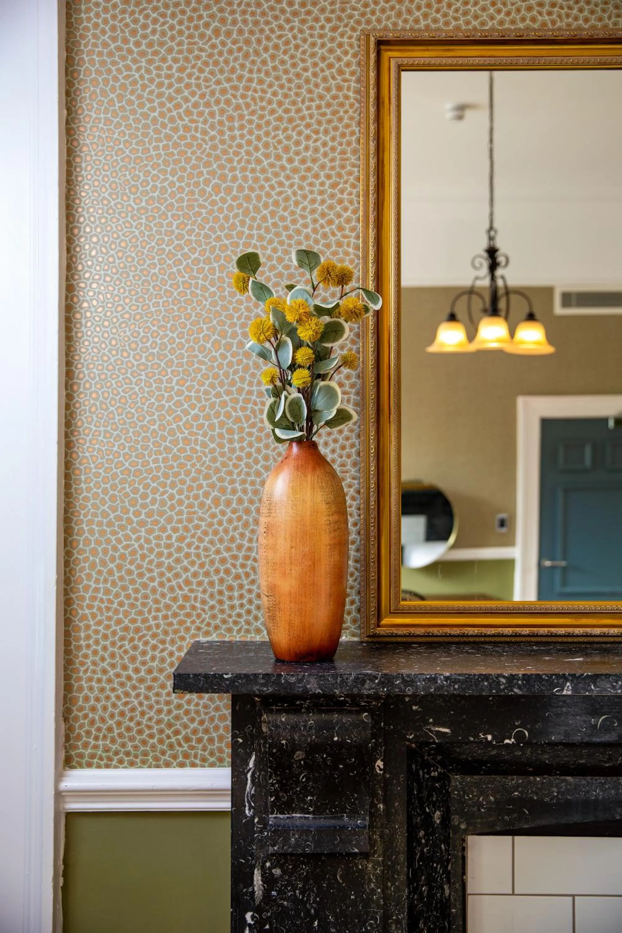 Bed in Elmbank York, Tapestry Collection by Hilton