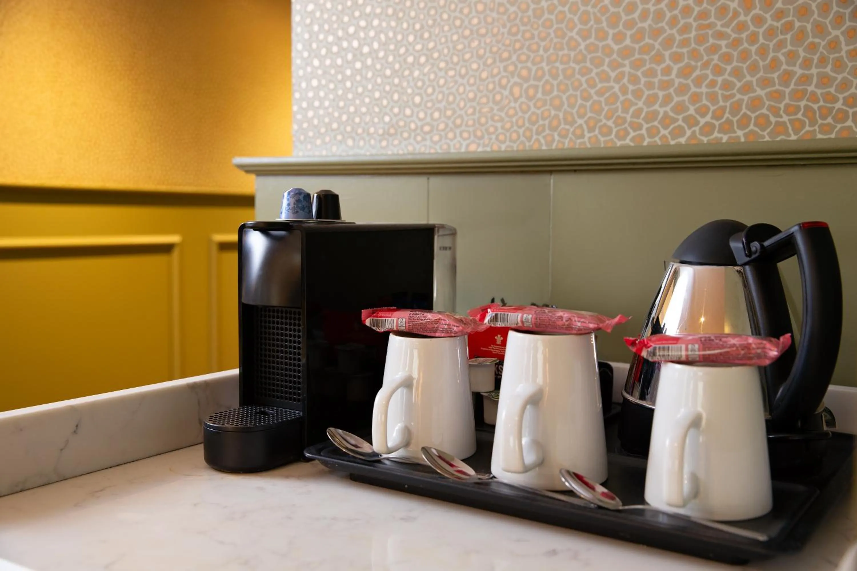 Coffee/tea facilities in Elmbank York, Tapestry Collection by Hilton