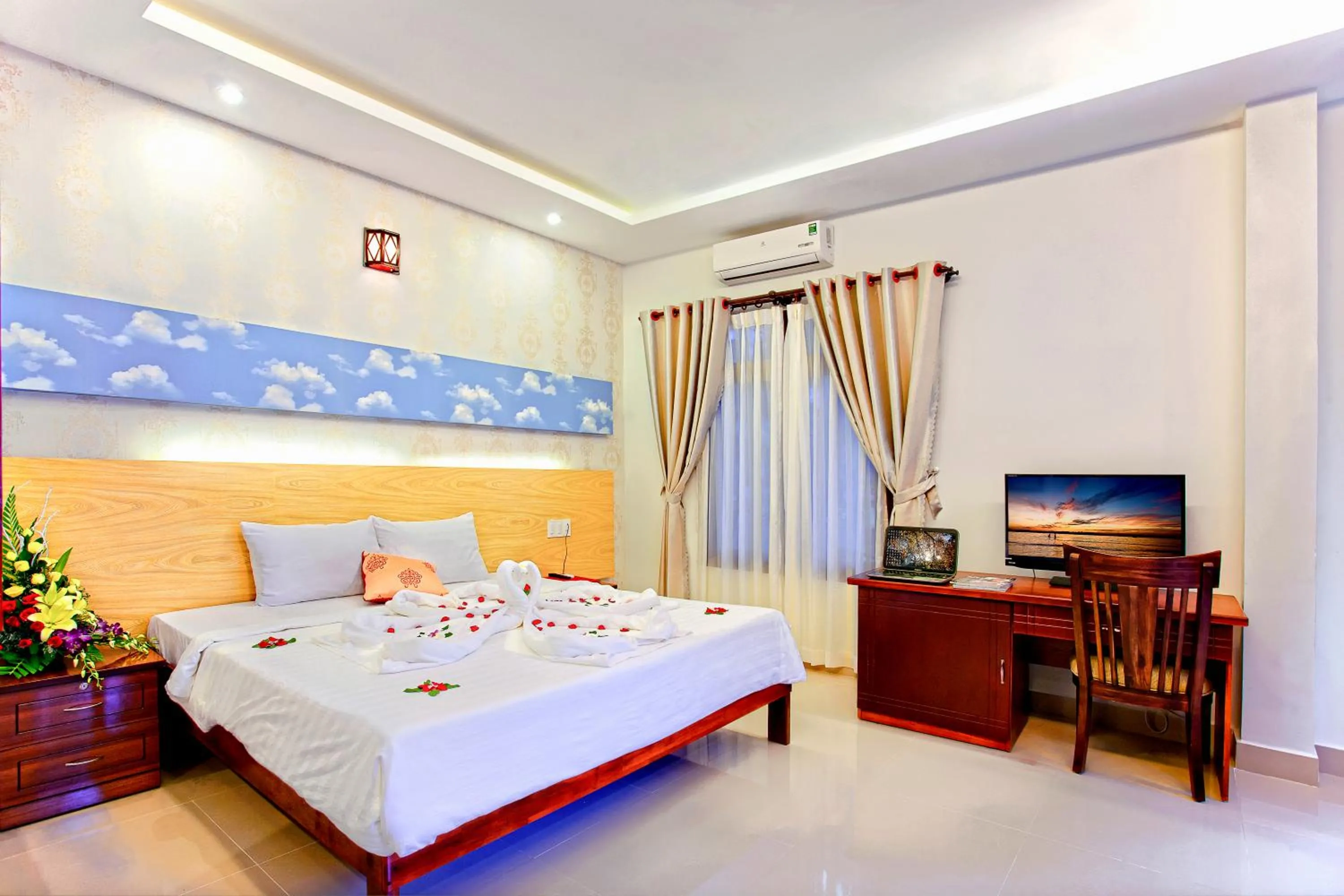 Bed in GM Doc Let Beach Resort & Spa