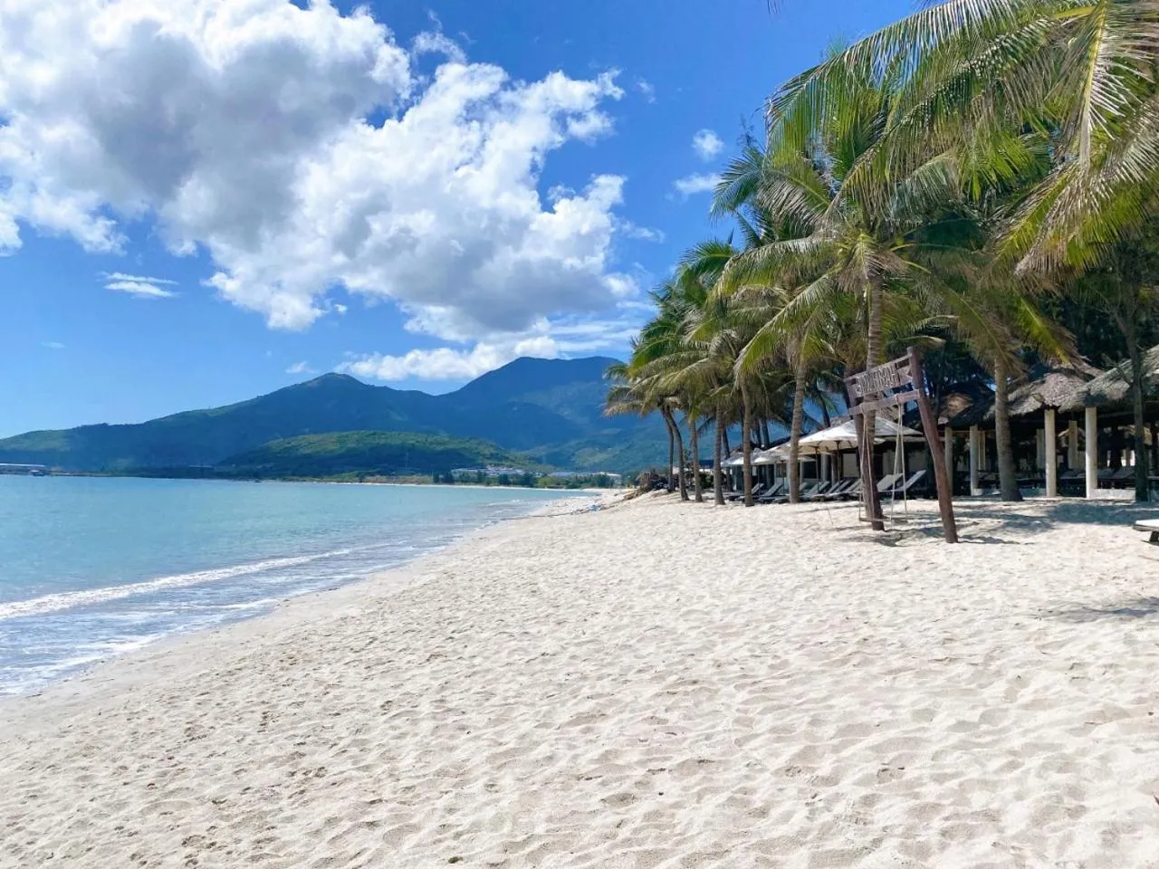 GM Doc Let Beach Resort & Spa