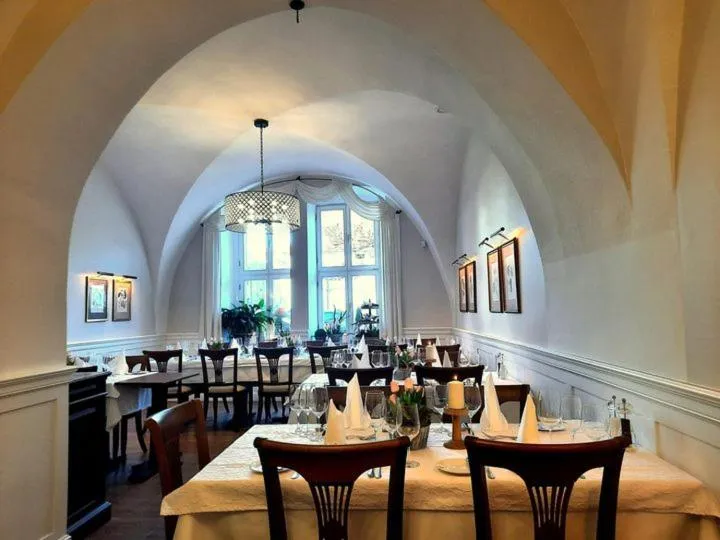 Restaurant/places to eat in Hotel Unstruttal