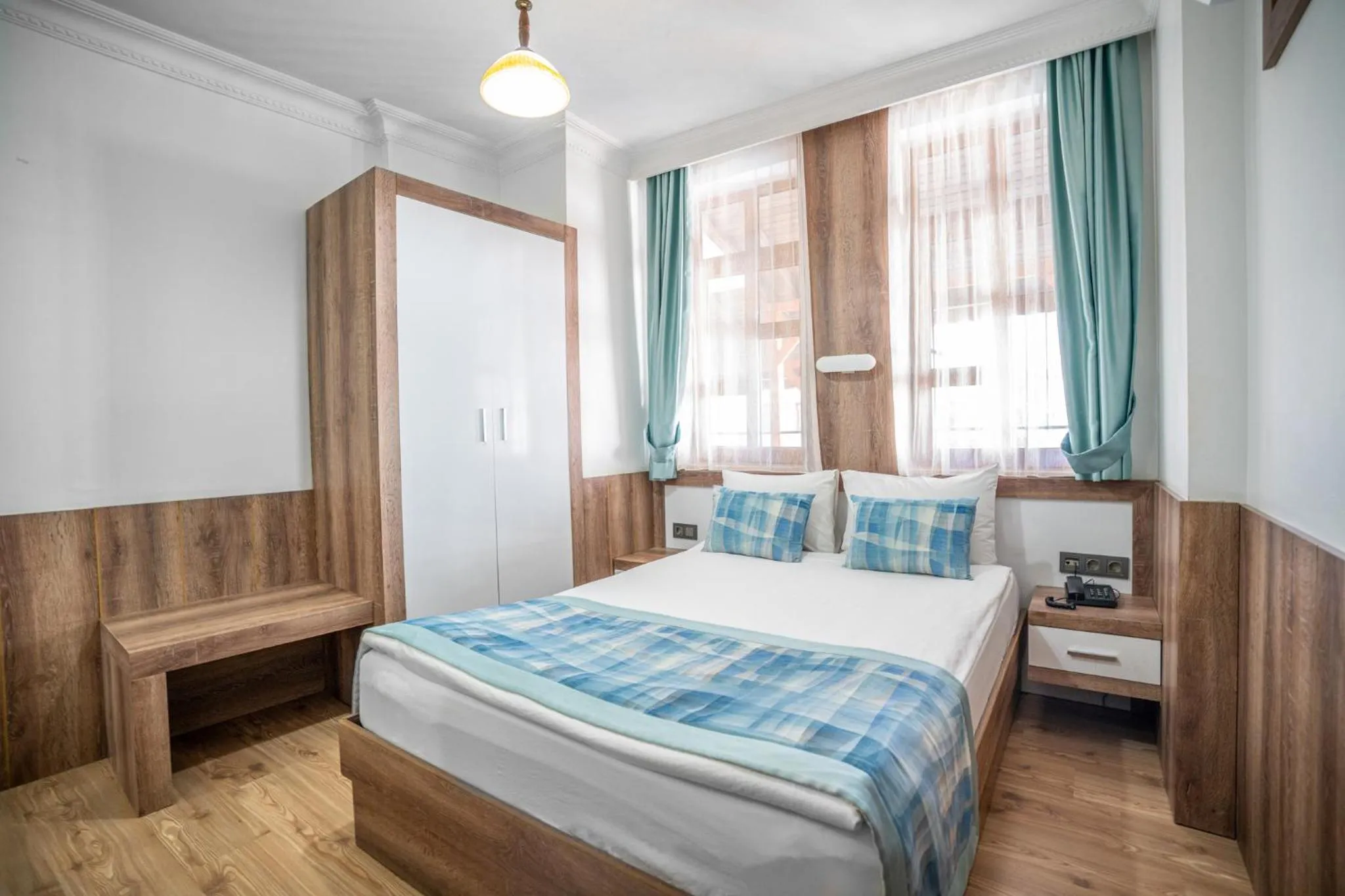 Bedroom, Bed in oscar garden