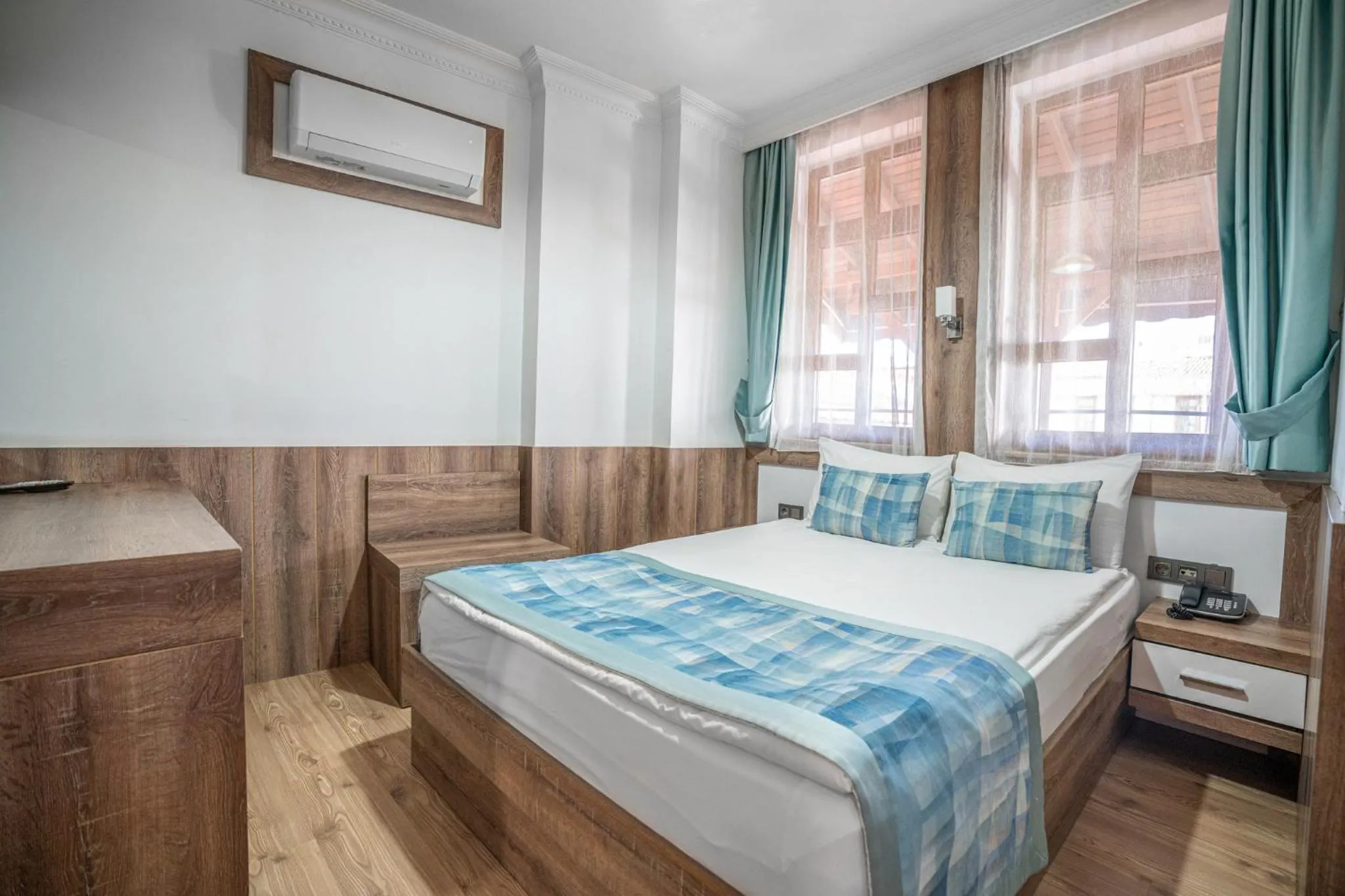 Bedroom, Bed in oscar garden