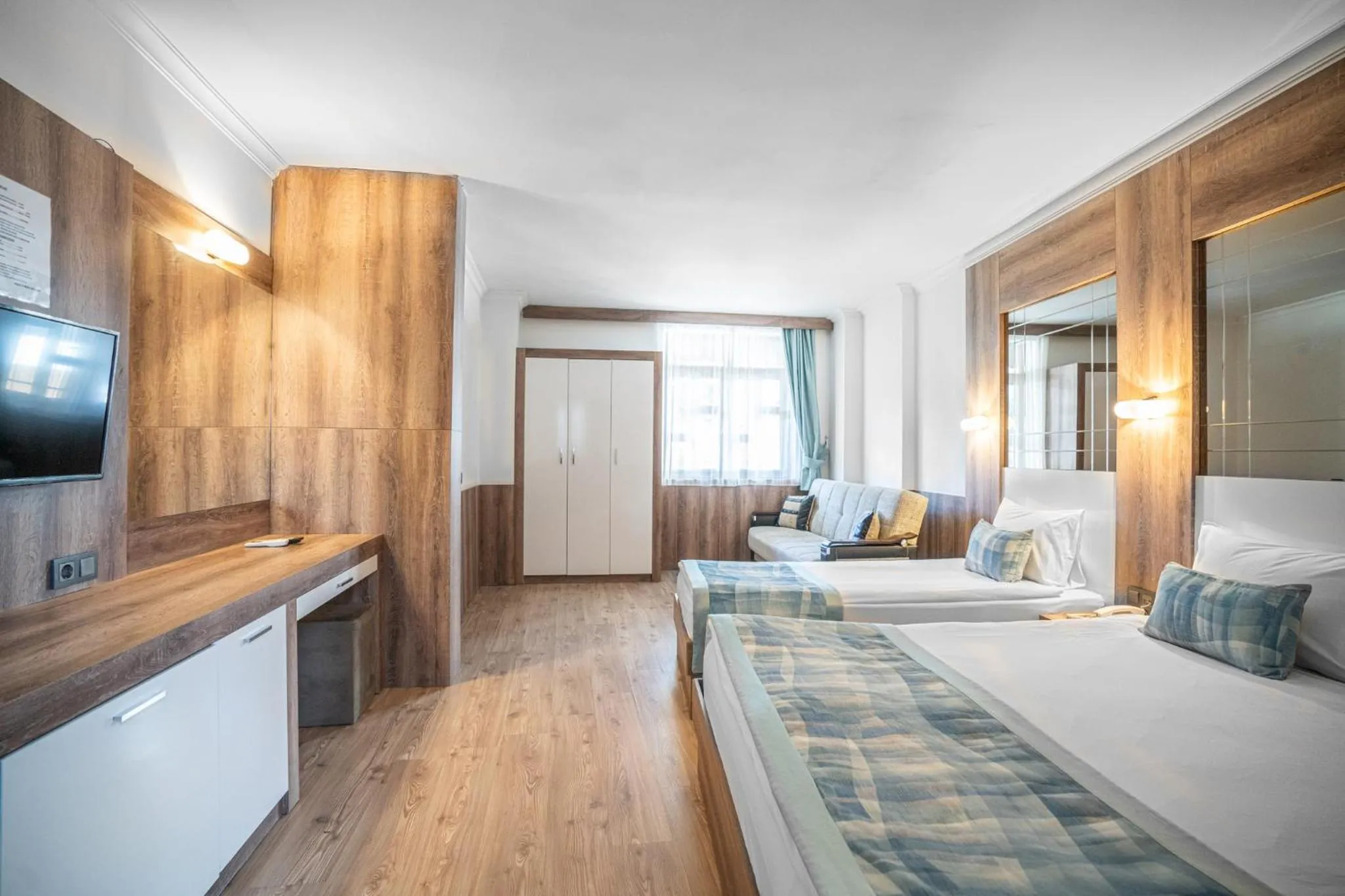 Bedroom, Bed in oscar garden