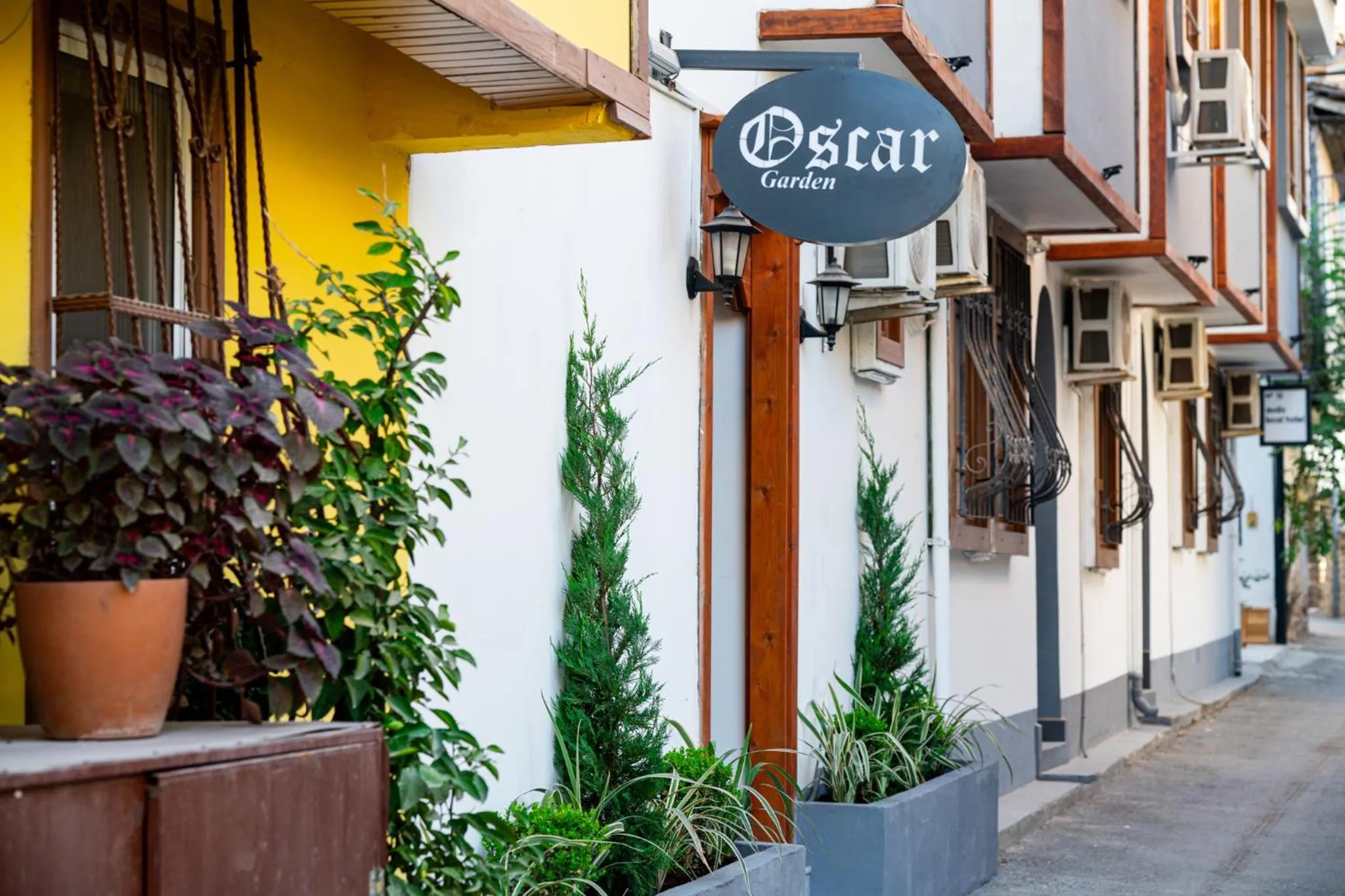 Property building in Oscar Boutique Hotel