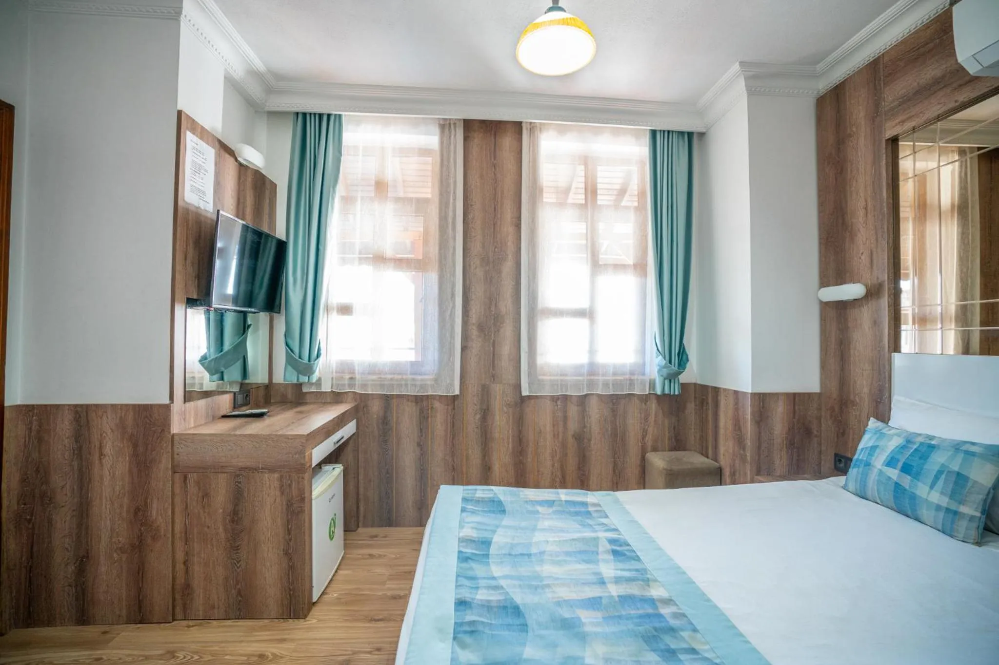 Bedroom, Bed in oscar garden