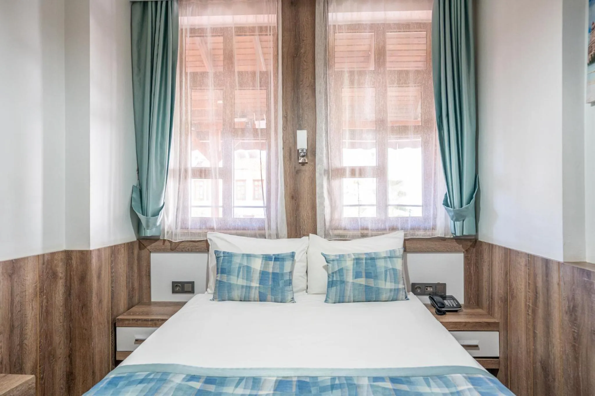 Bedroom, Bed in oscar garden