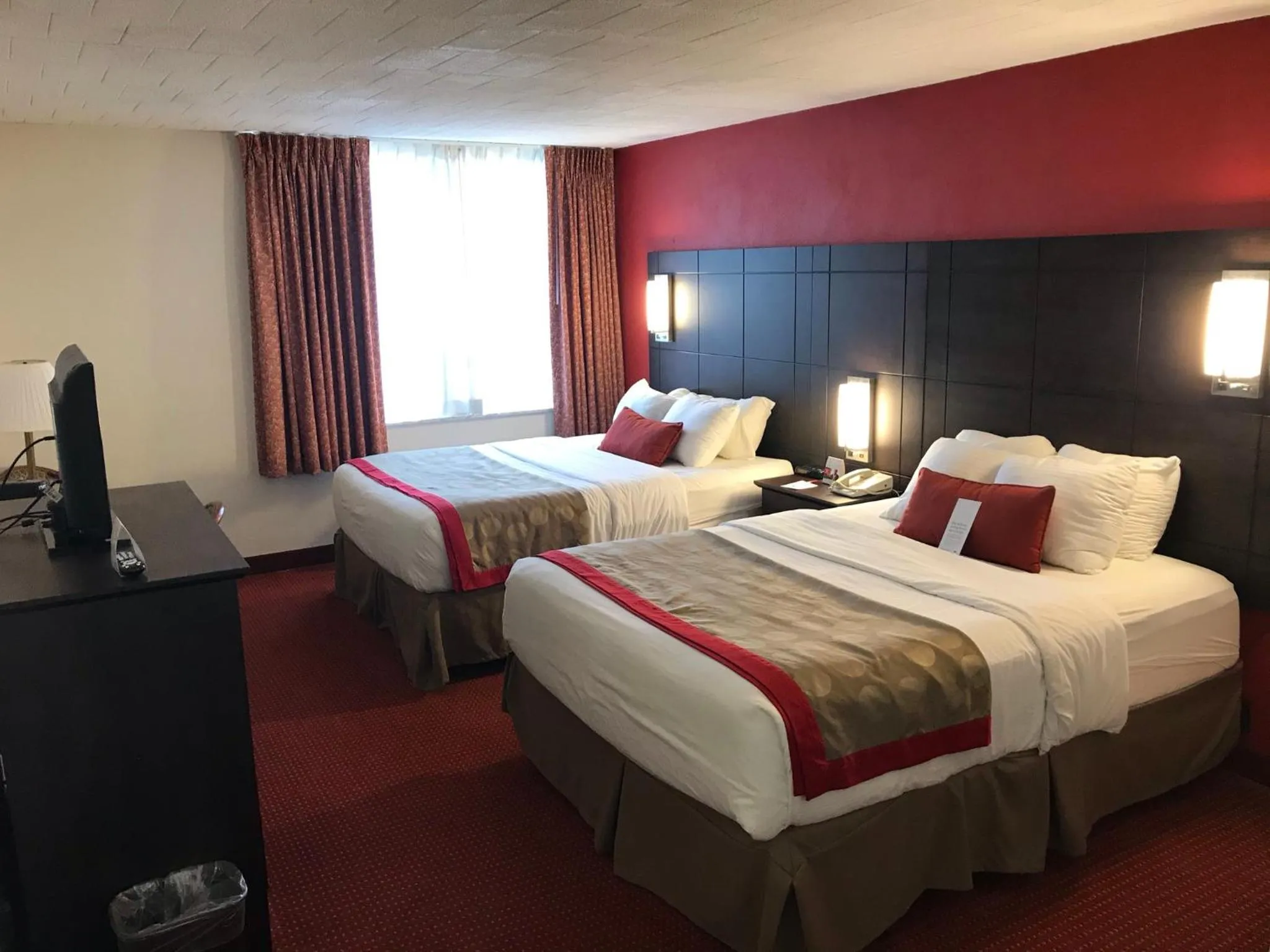 Bedroom, Bed in Ramada by Wyndham Ligonier