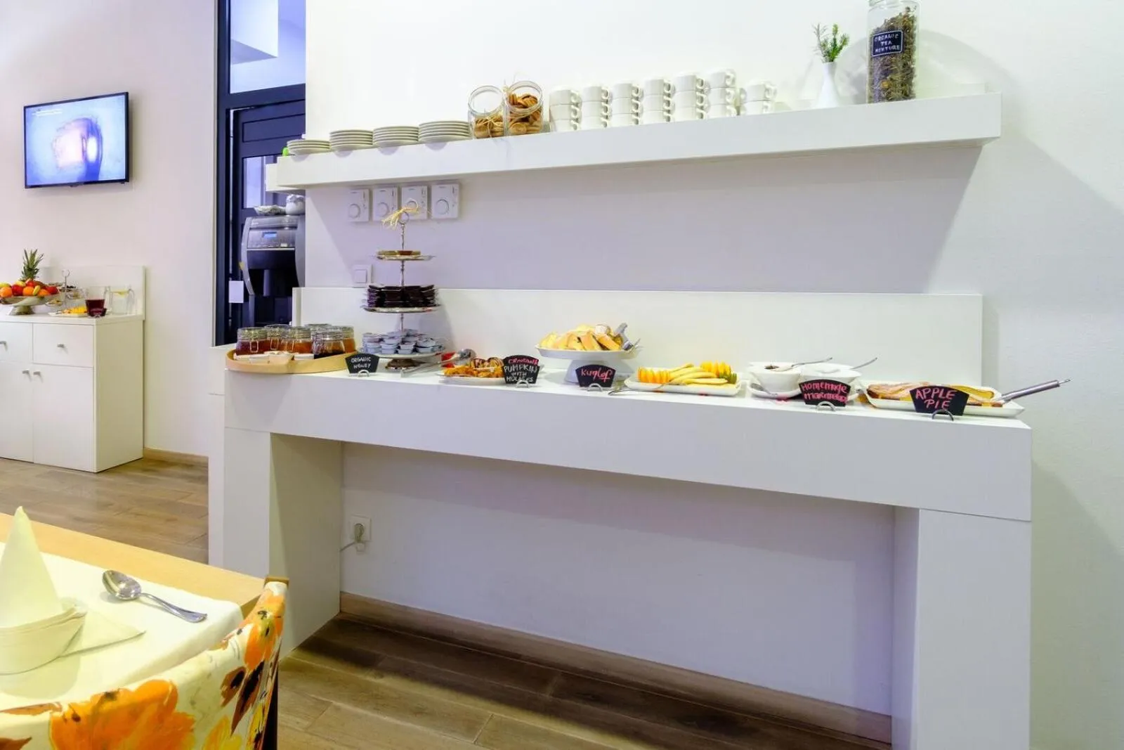 Food and drinks in Hotel Festival