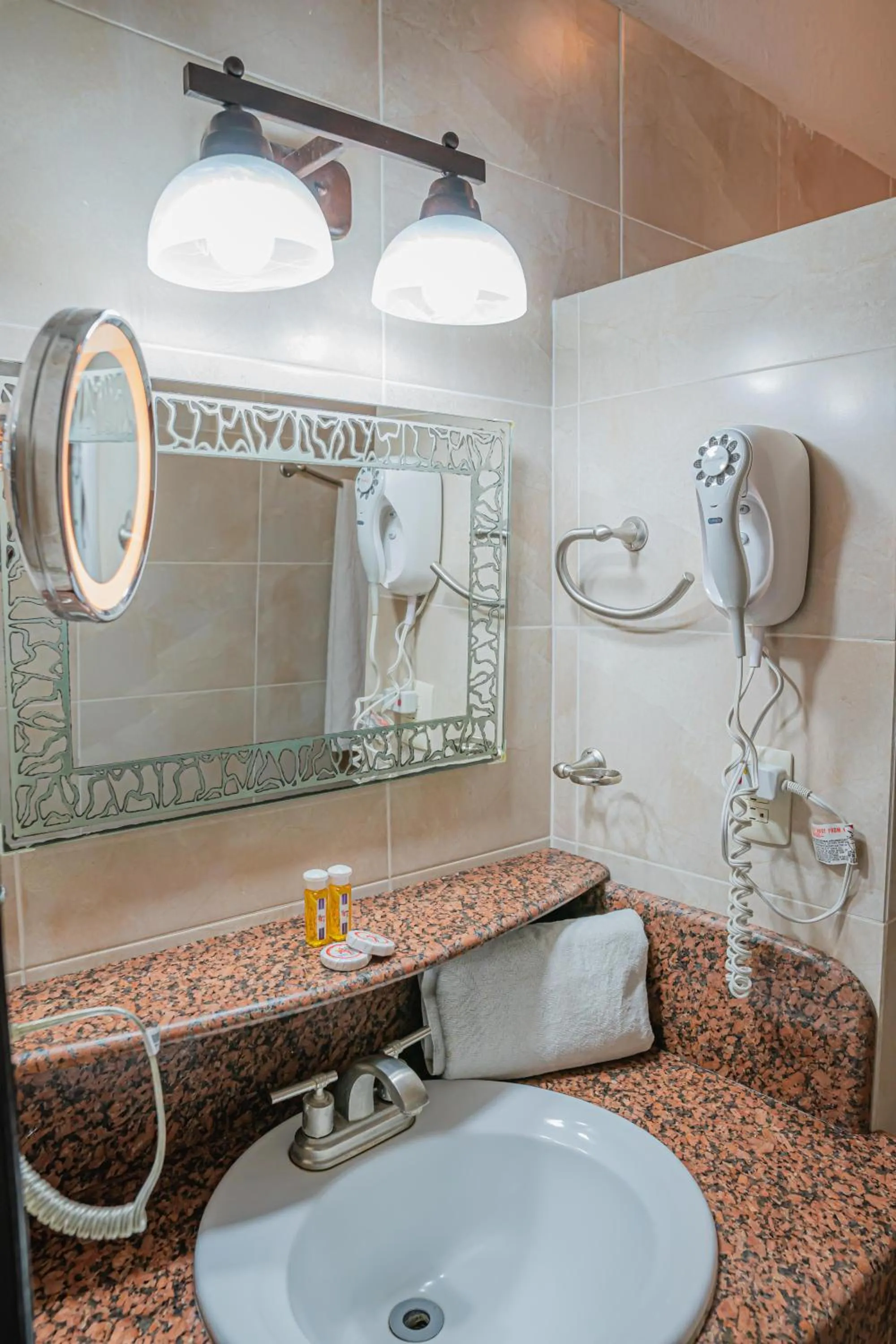 Bathroom in HOTEL ZAPOTLAN