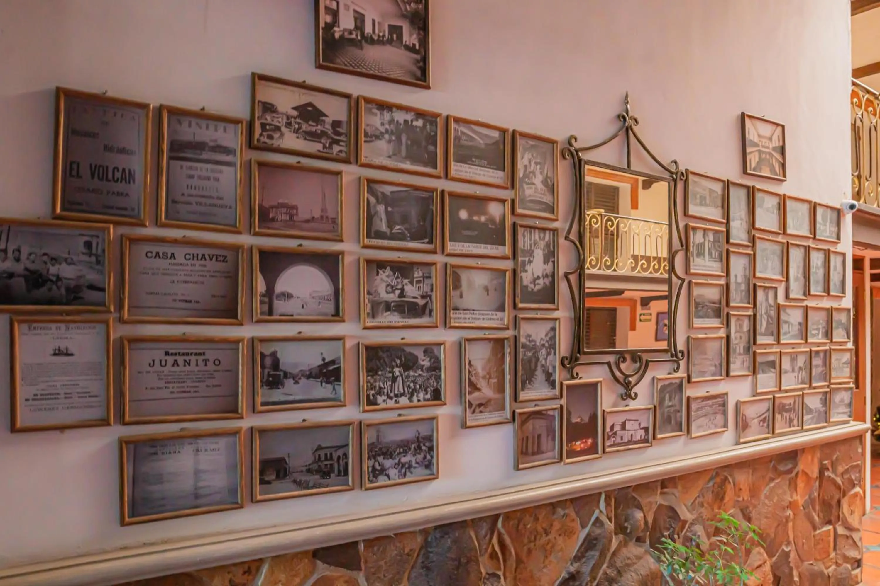 Property building in HOTEL ZAPOTLAN