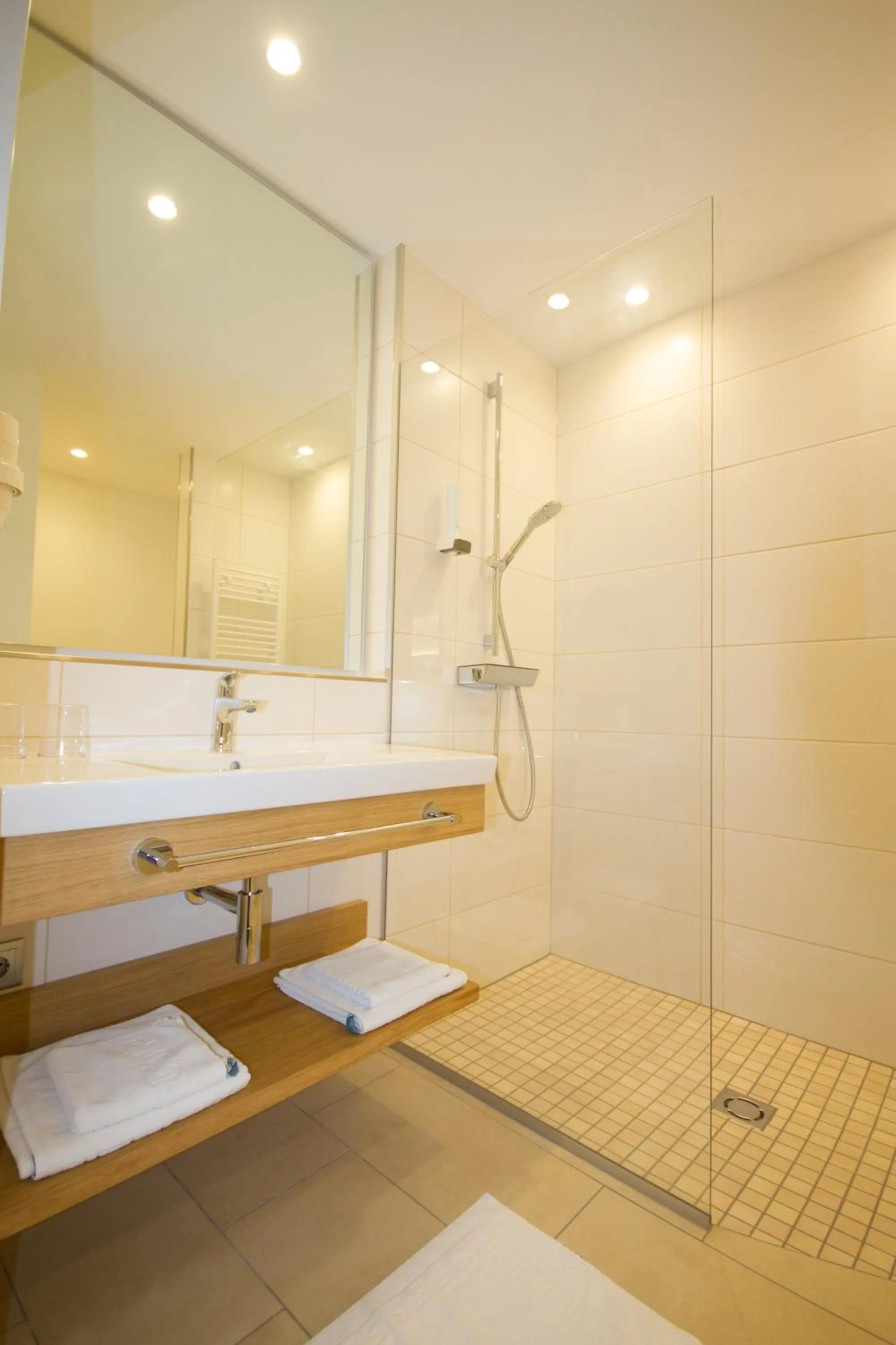 Bathroom in Hotel-Gasthof Beim Böckhiasl