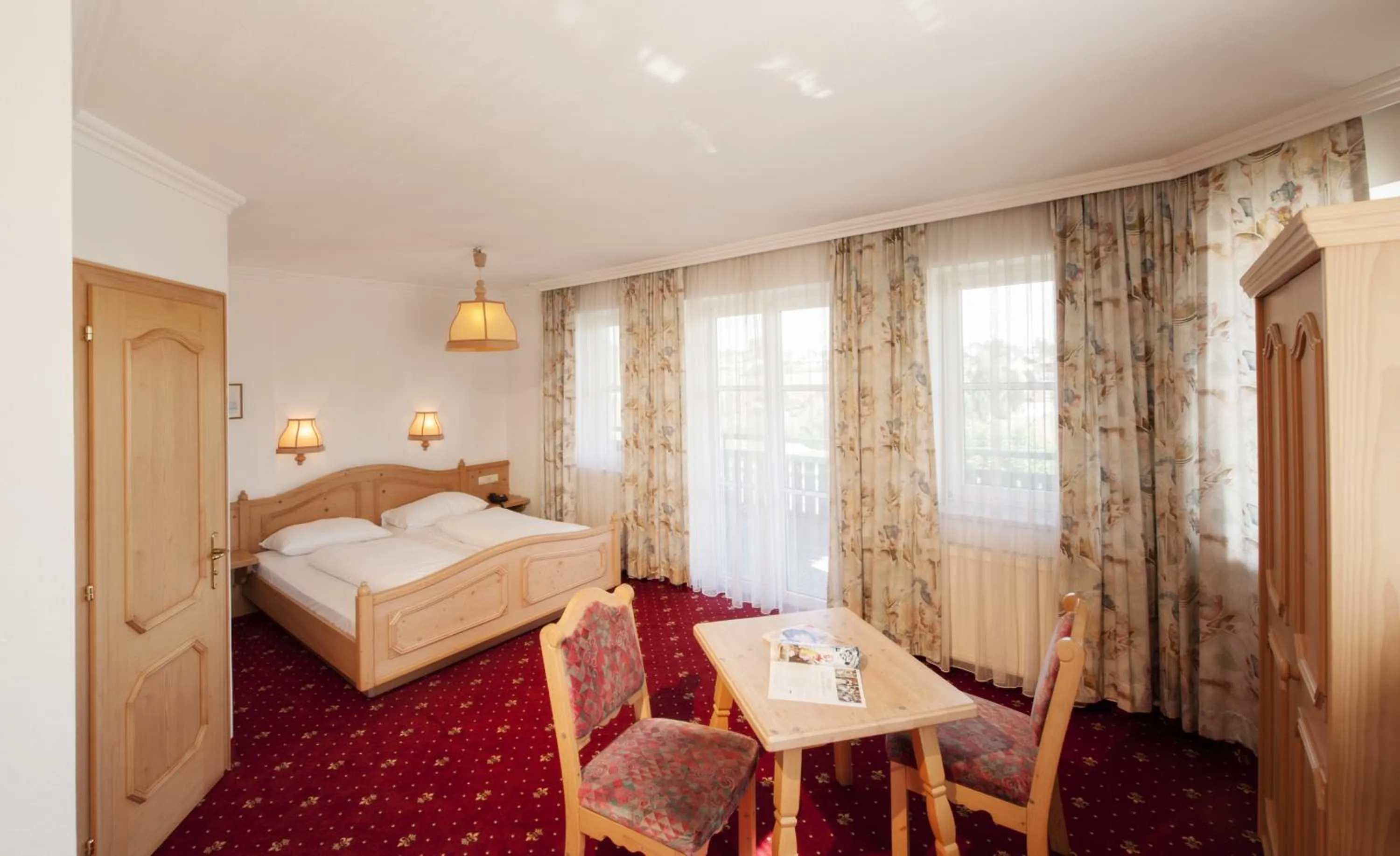 Bedroom, Bed in Hotel-Gasthof Beim Böckhiasl