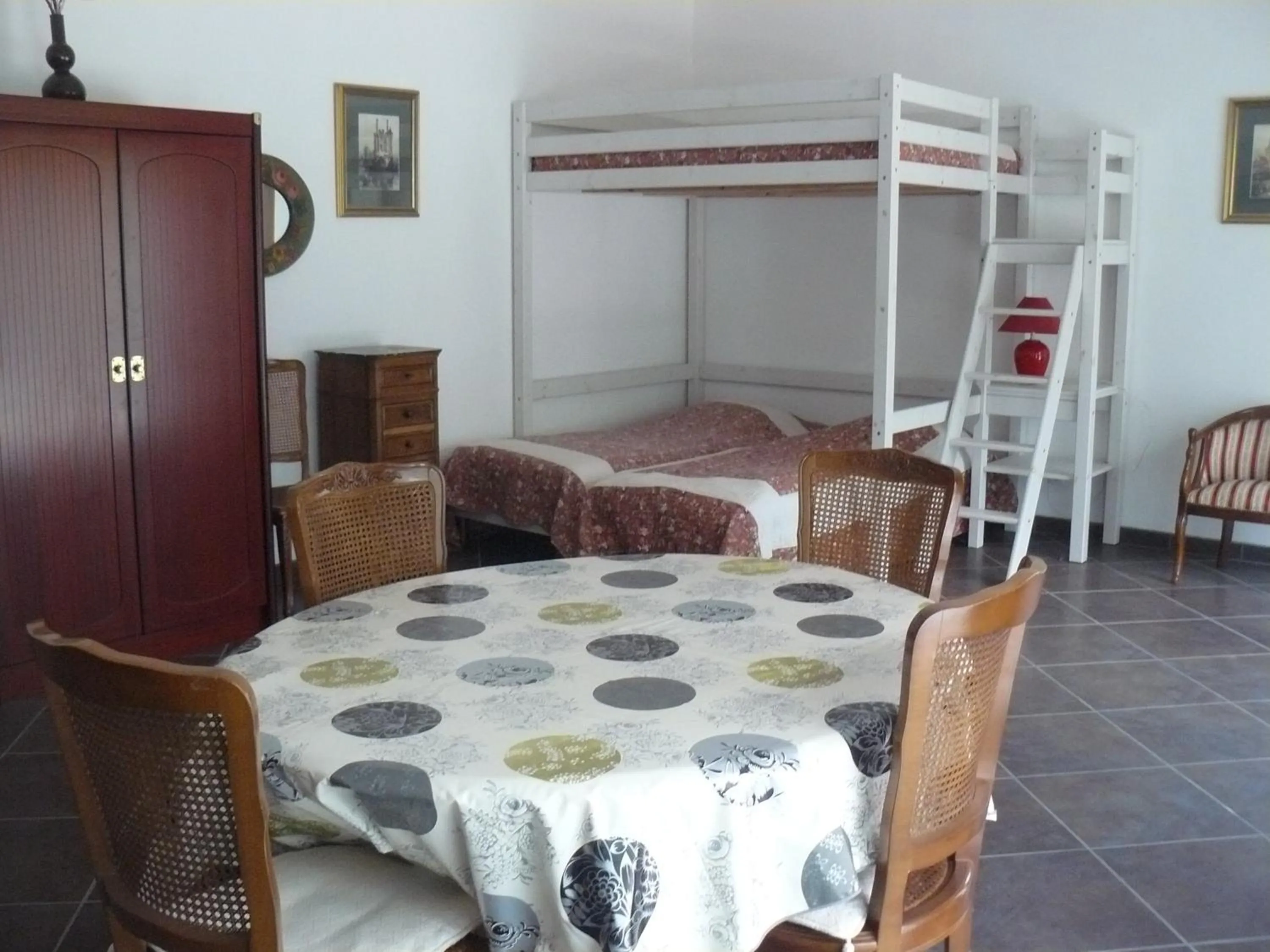 Dining area, Bed in Chambres d'Hôtes & Gites Pouget