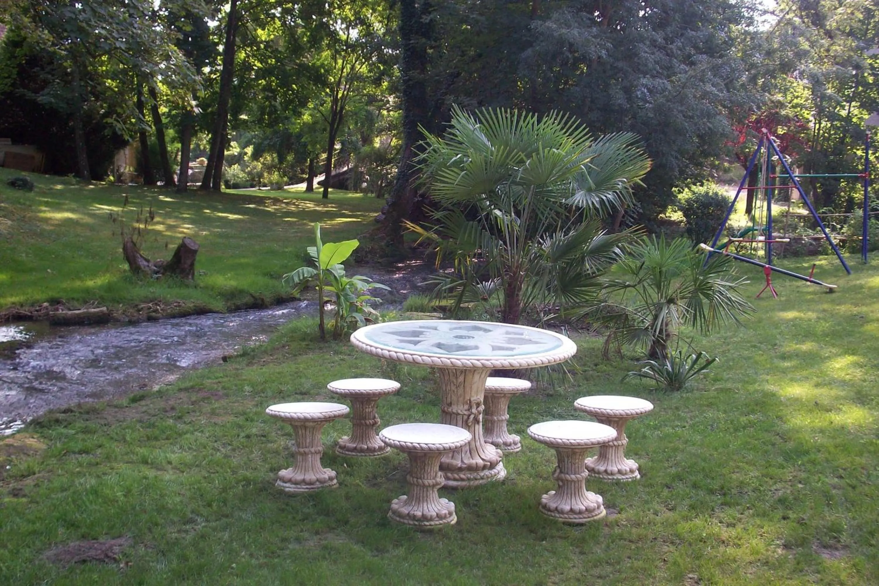 Garden in Chambres d'Hôtes & Gites Pouget