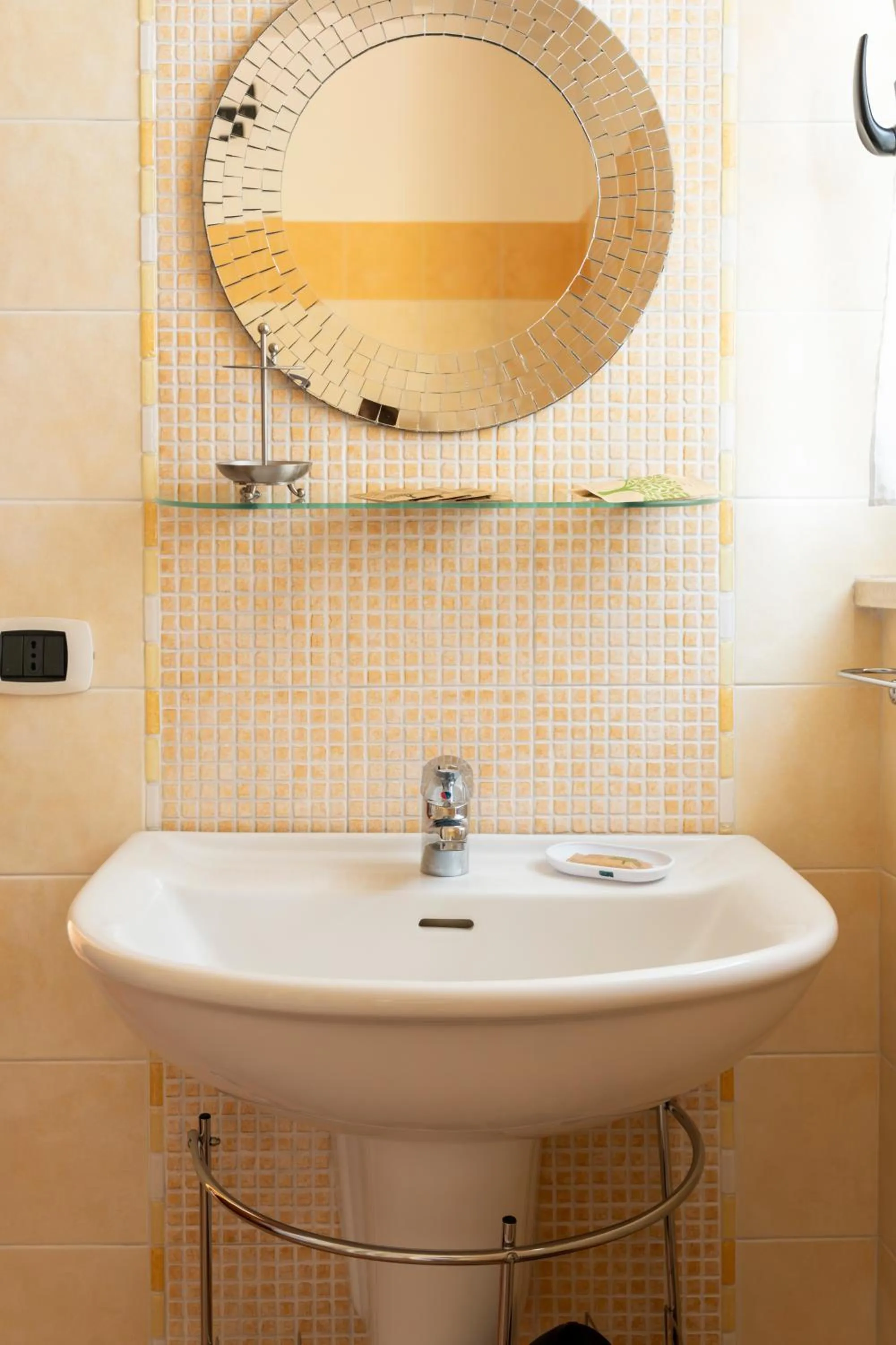 Shower in B&B Casale Ansamagi Relax & Pool