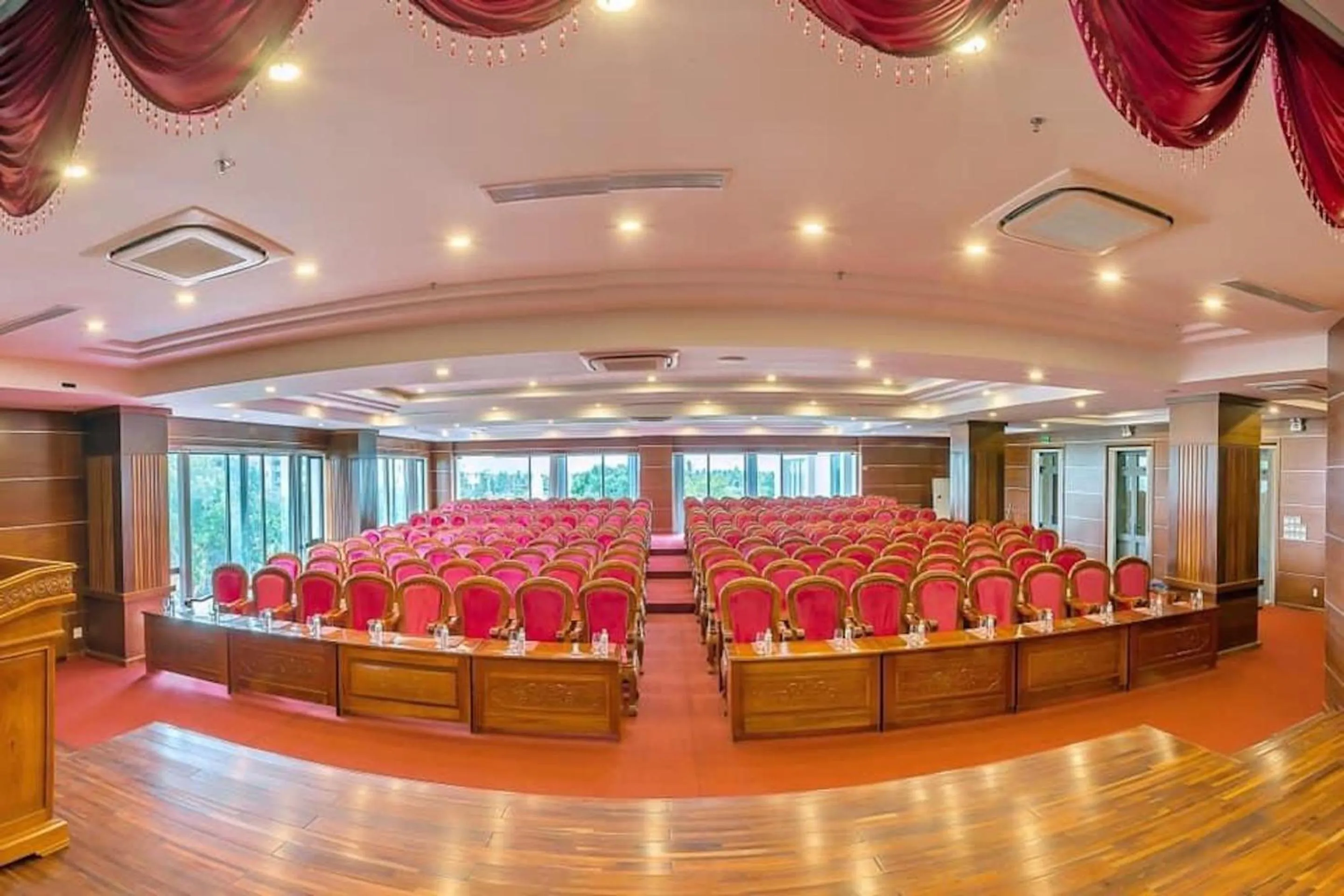 Meeting/conference room in Phuoc My An Beach